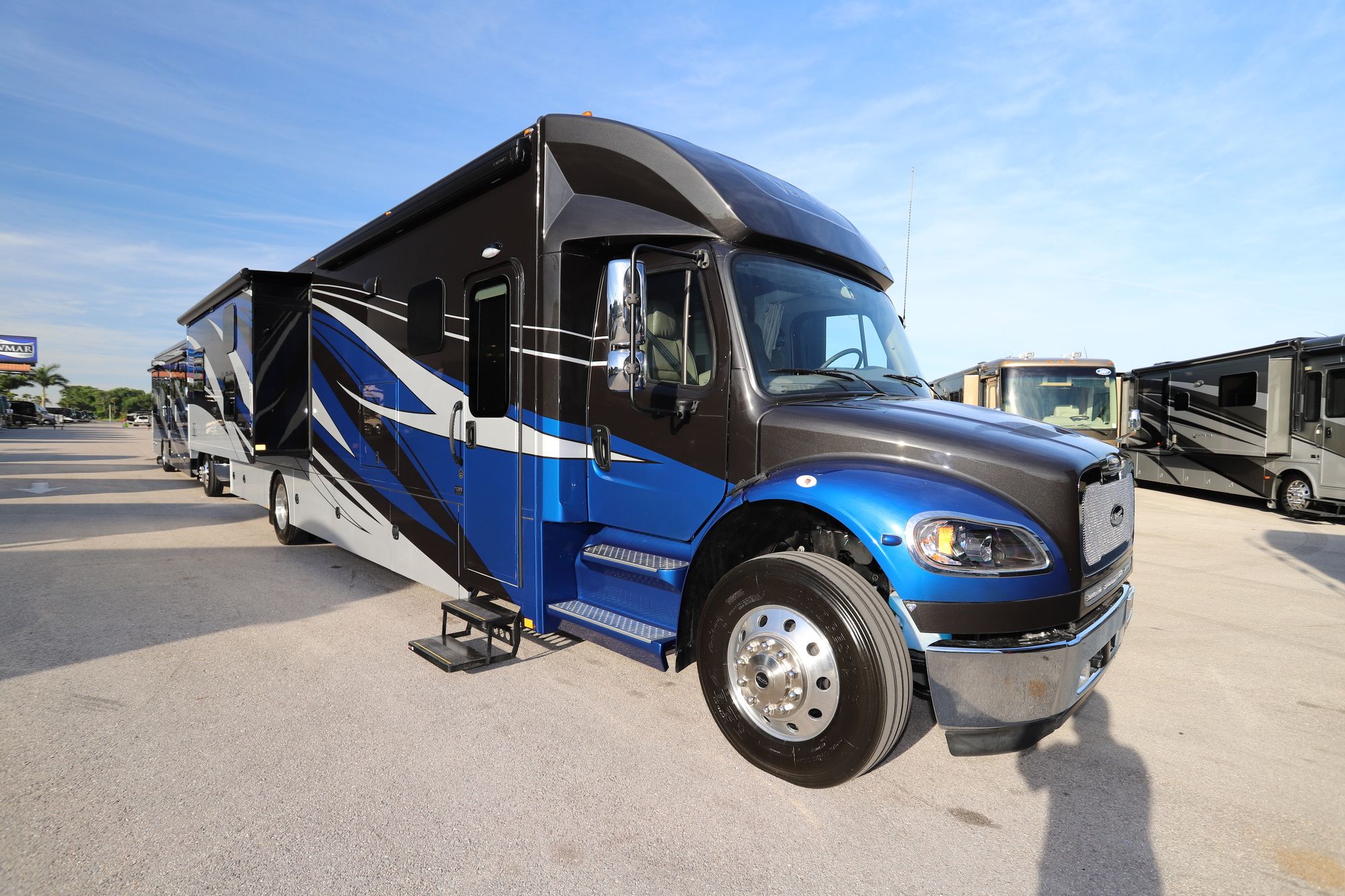 New 2021 Renegade Rv Verona 40VBH Super C  For Sale