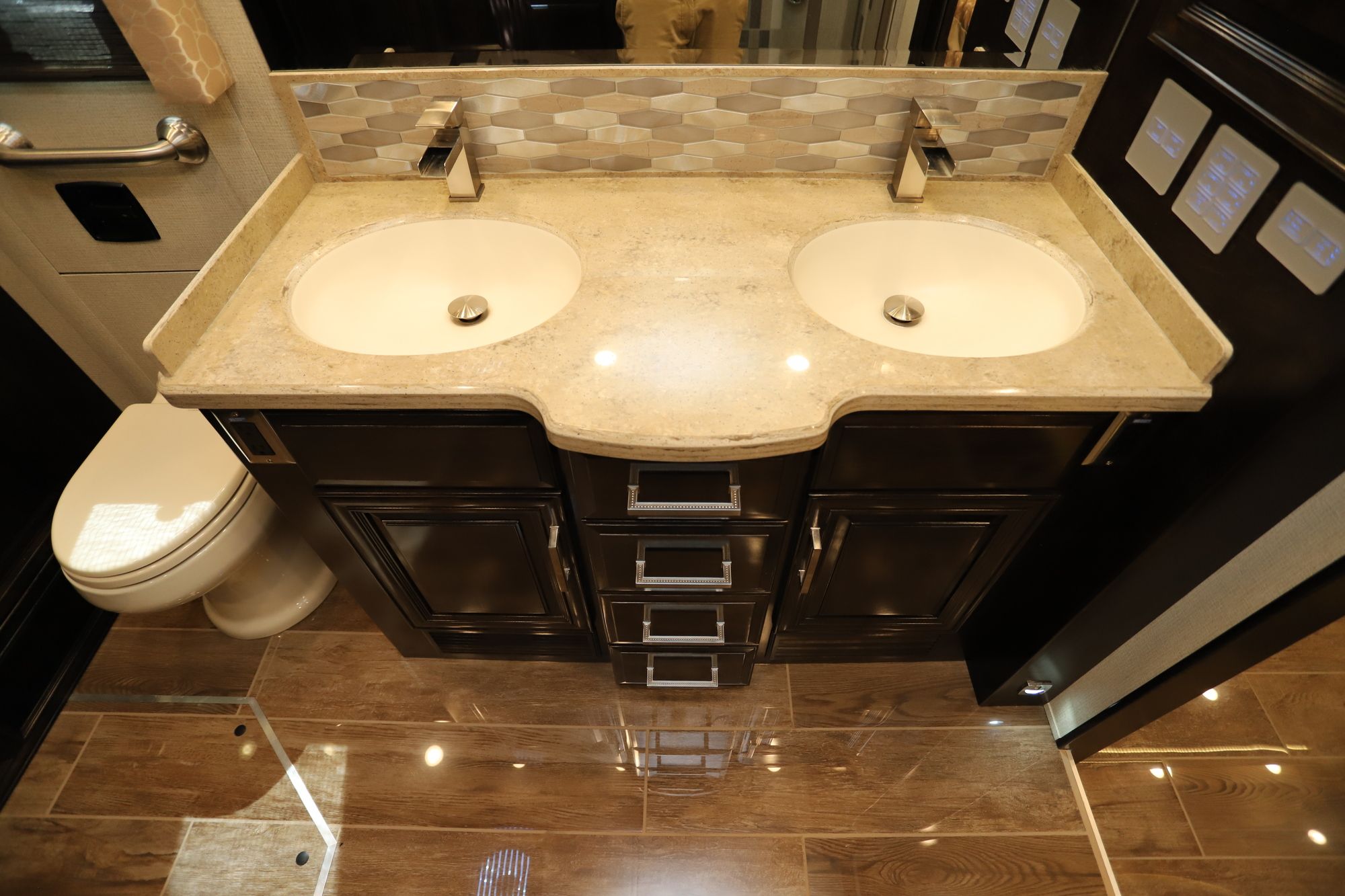 Used 2019 Newmar London Aire 4543 Class A  For Sale