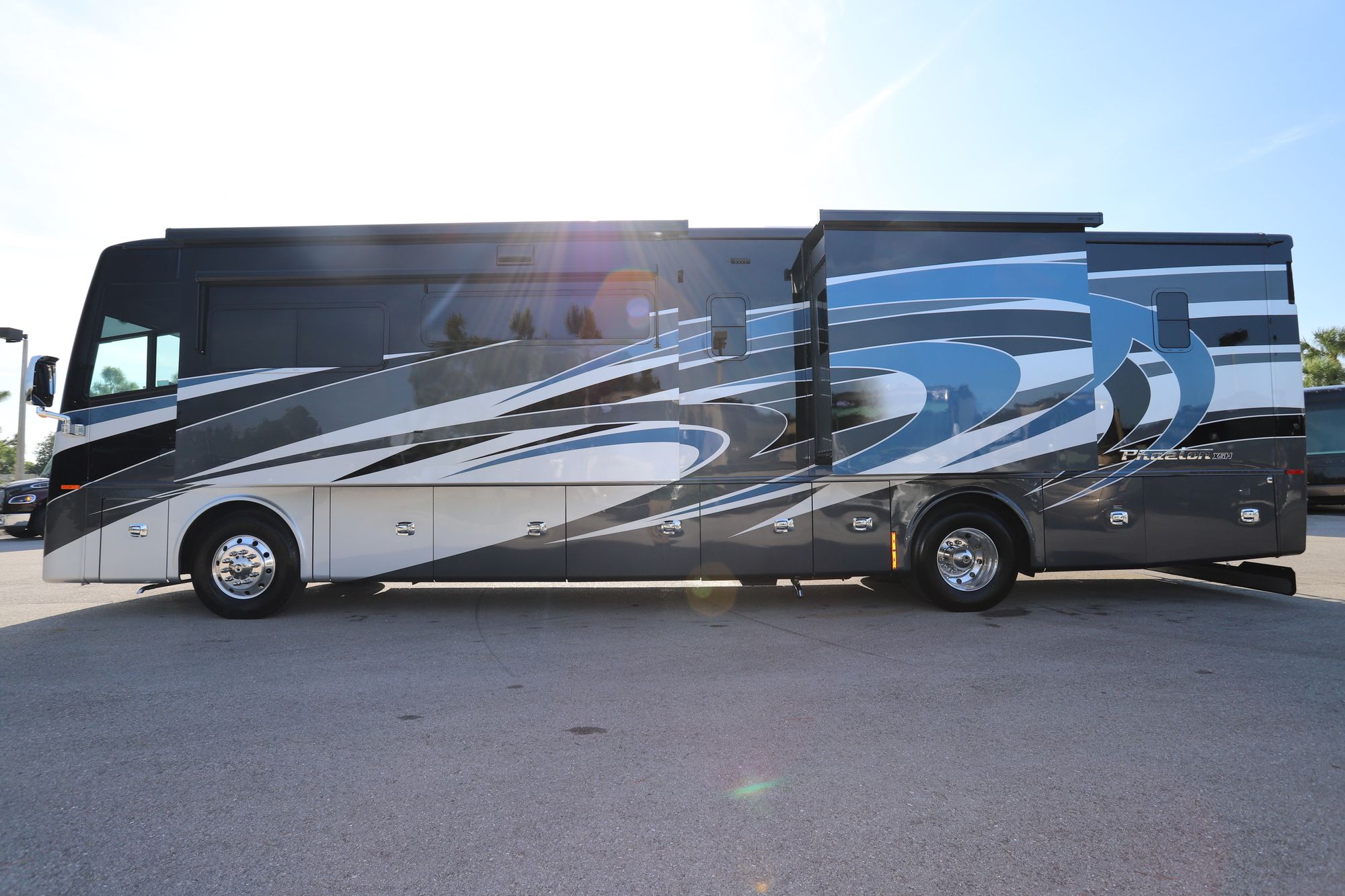 New 2020 Tiffin Motor Homes Phaeton 40IH Class A  For Sale