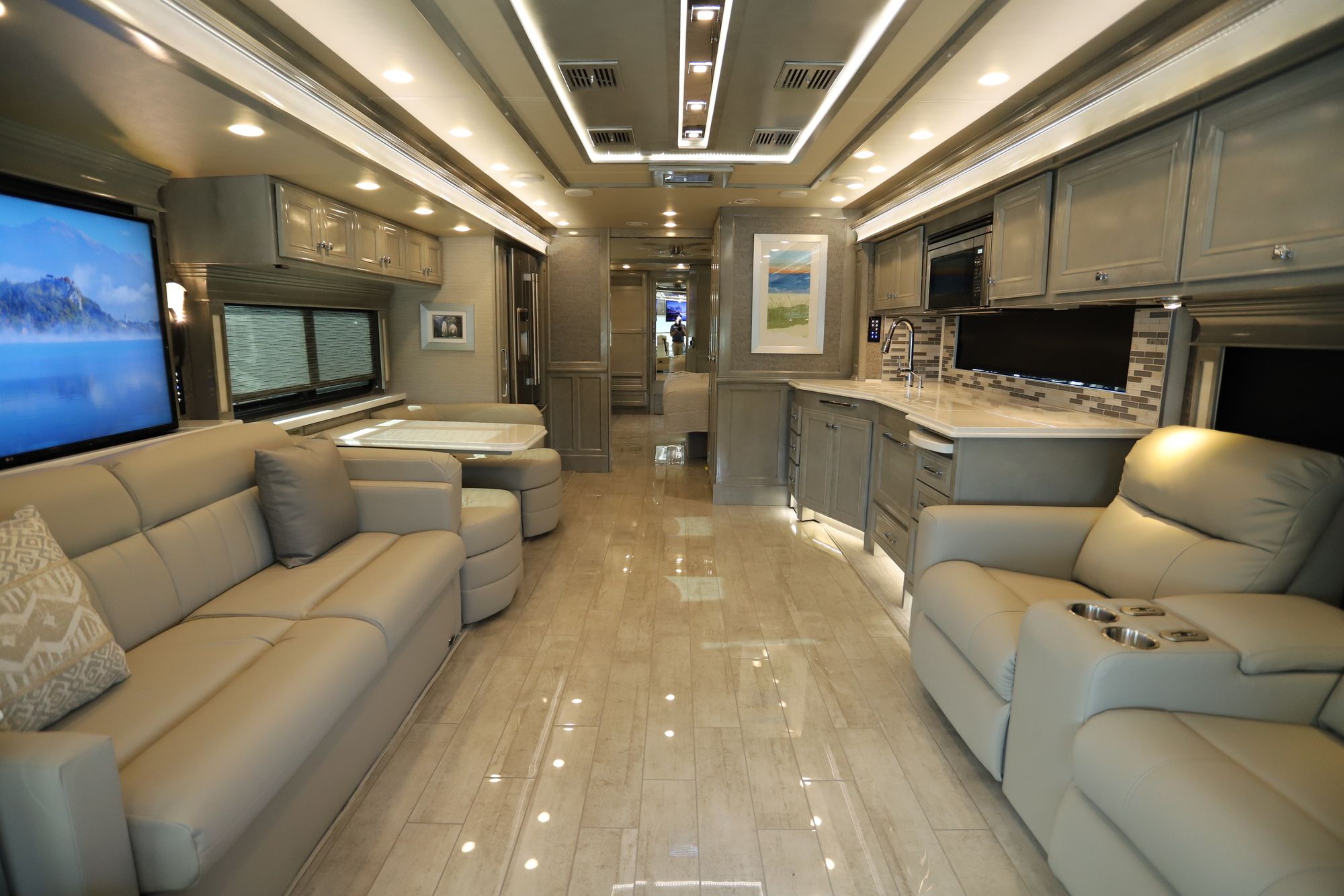 New 2020 Tiffin Motor Homes Phaeton 40IH Class A  For Sale