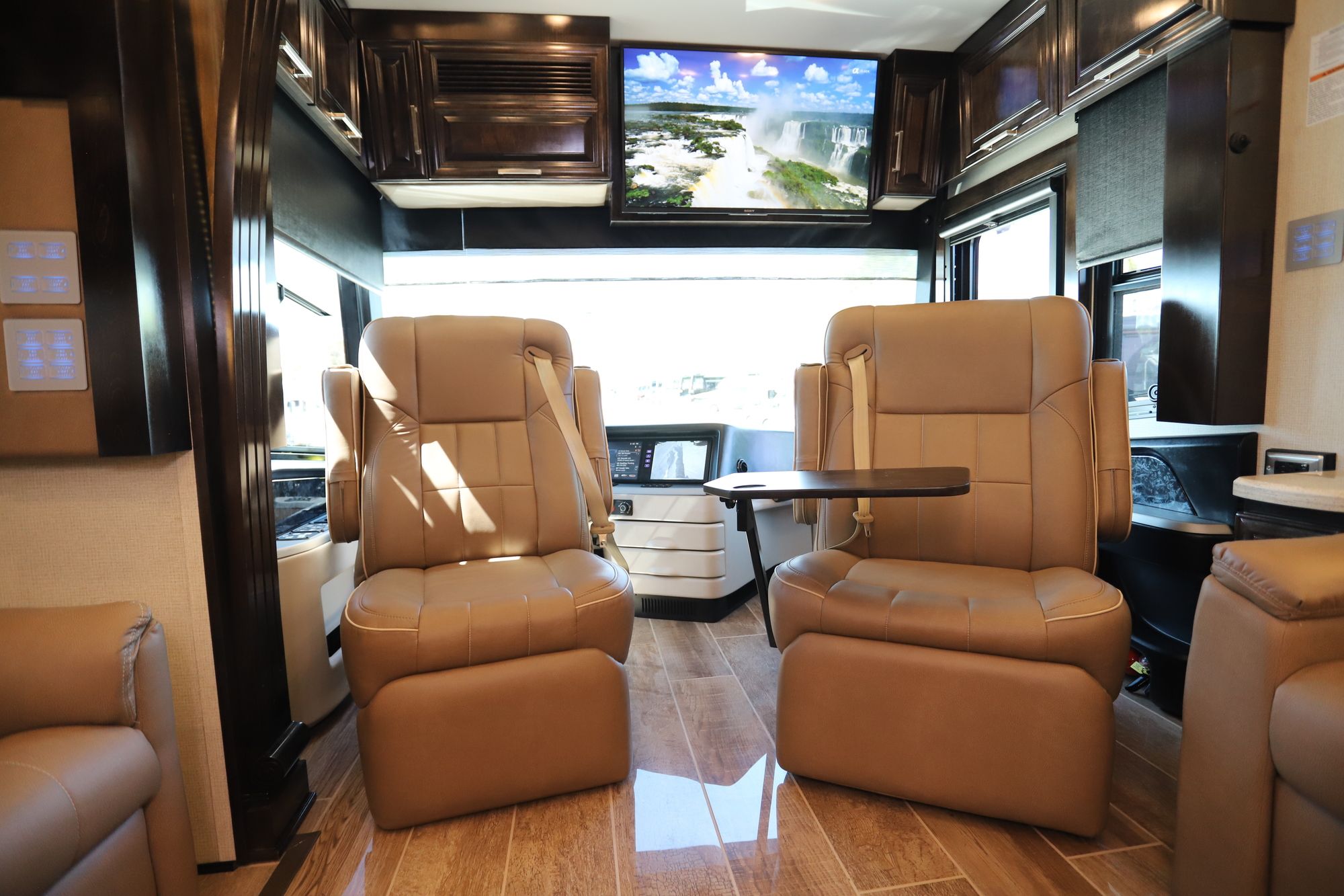 Used 2019 Newmar London Aire 4543 Class A  For Sale