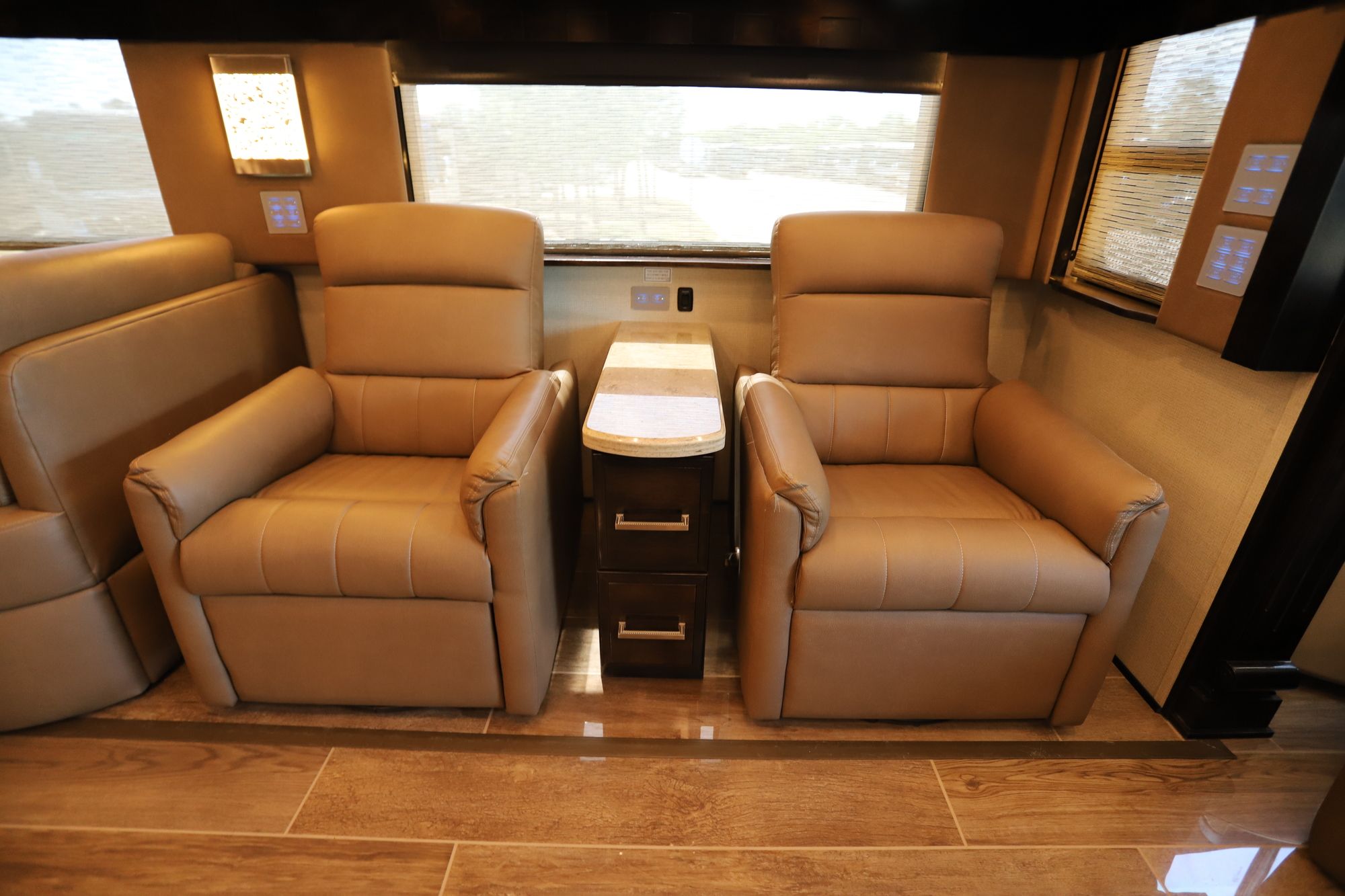 Used 2019 Newmar London Aire 4543 Class A  For Sale