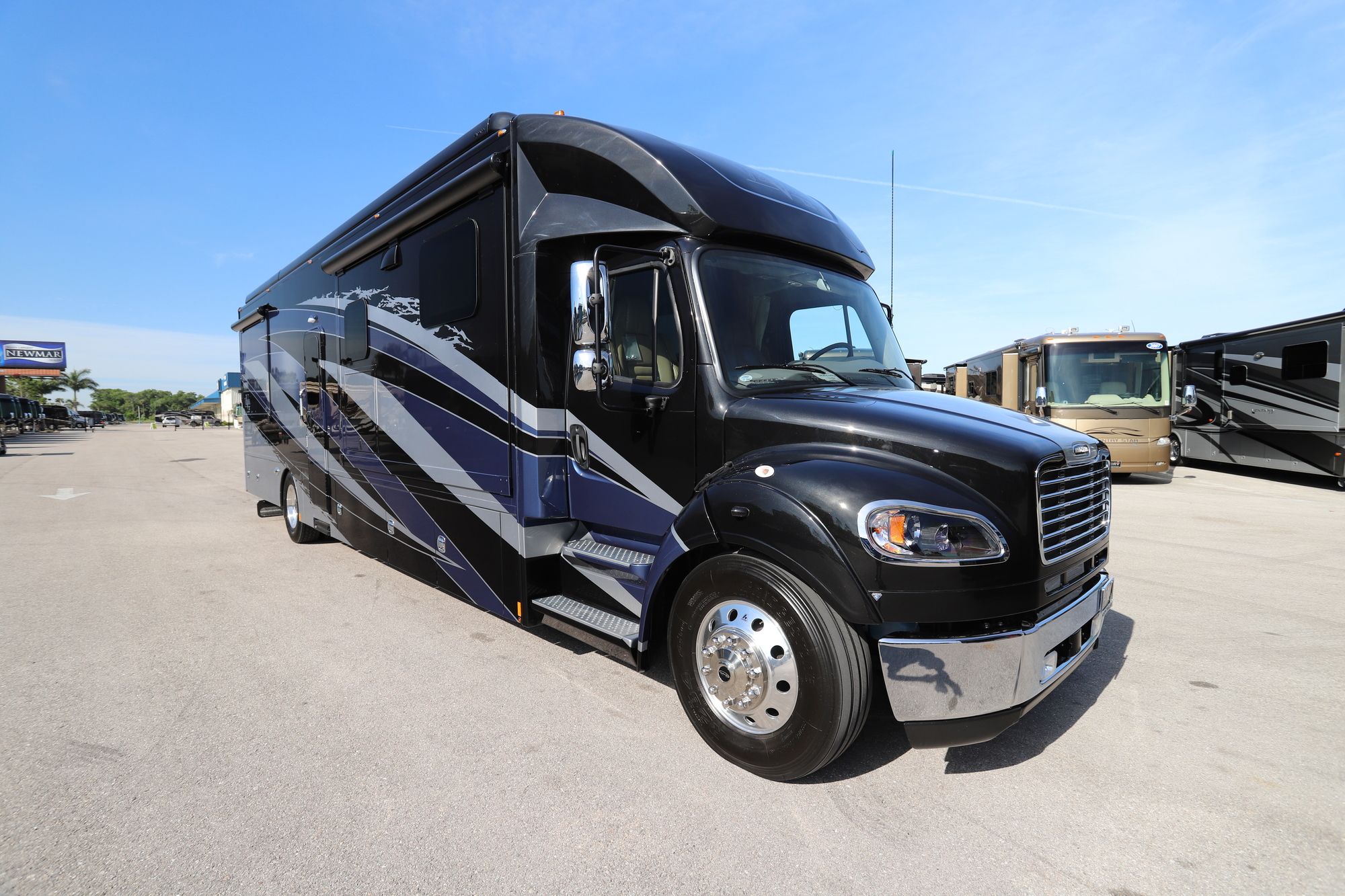 New 2021 Renegade Rv Verona Le 40LTS Super C  For Sale