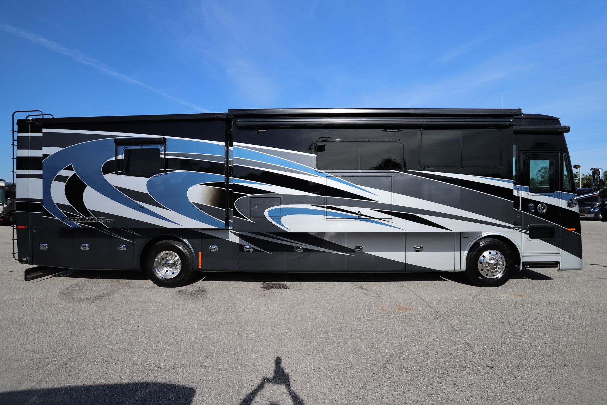 New 2020 Tiffin Motor Homes Phaeton 40IH Class A  For Sale