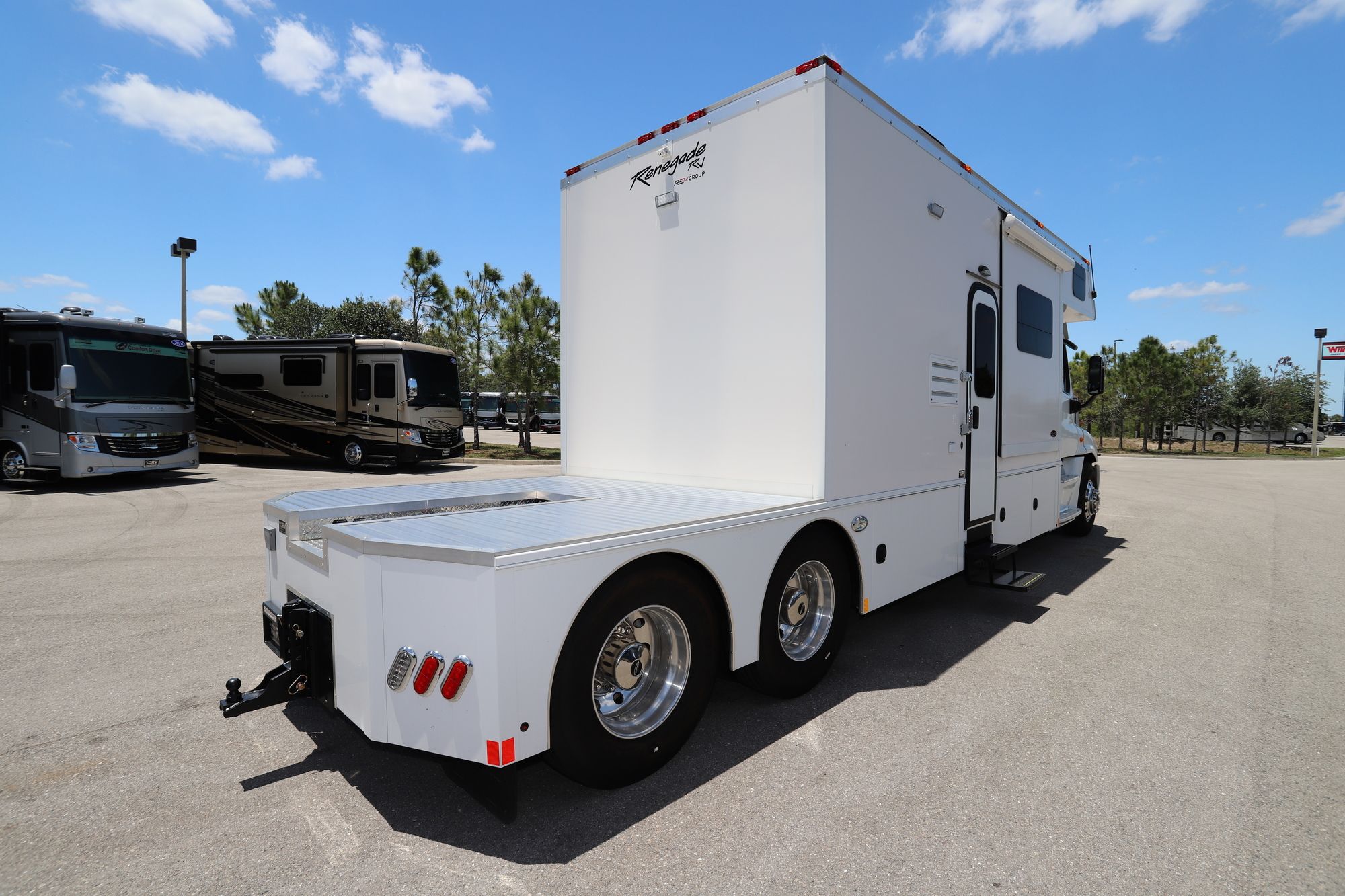 New 2019 Renegade Rv Sport Deck TOTER Super C  For Sale