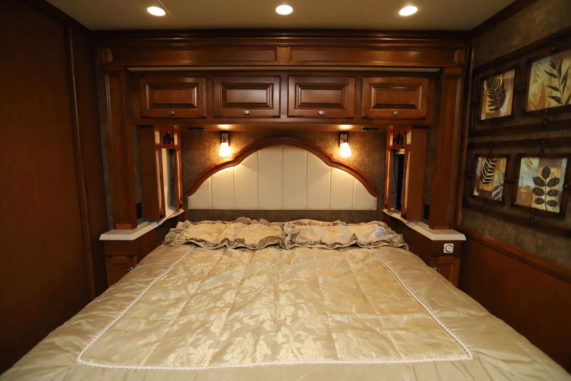 Used 2012 Tiffin Motor Homes Phaeton 42LH Class A  For Sale