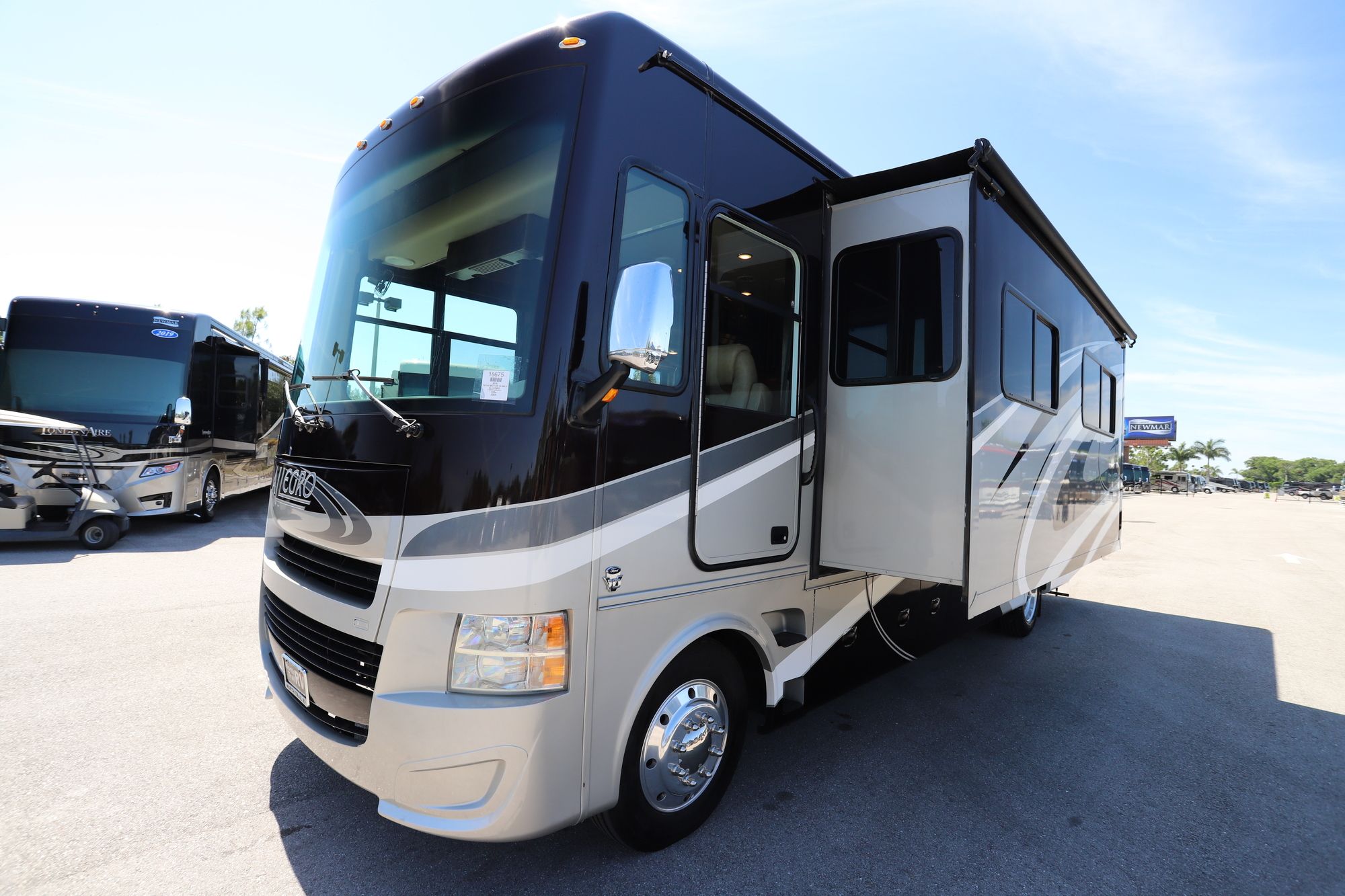 Used 2016 Tiffin Motor Homes Allegro 32SA Class A  For Sale