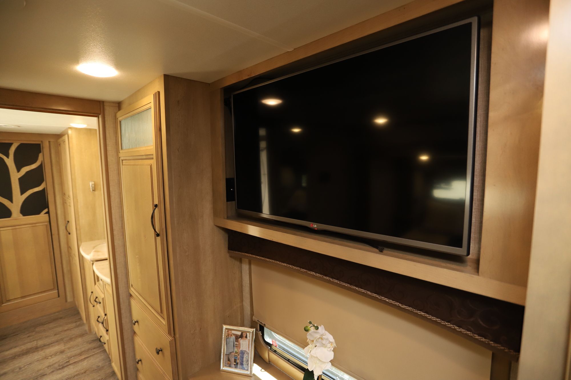 Used 2016 Crossroads Redwood 39MB Fifth Wheel  For Sale