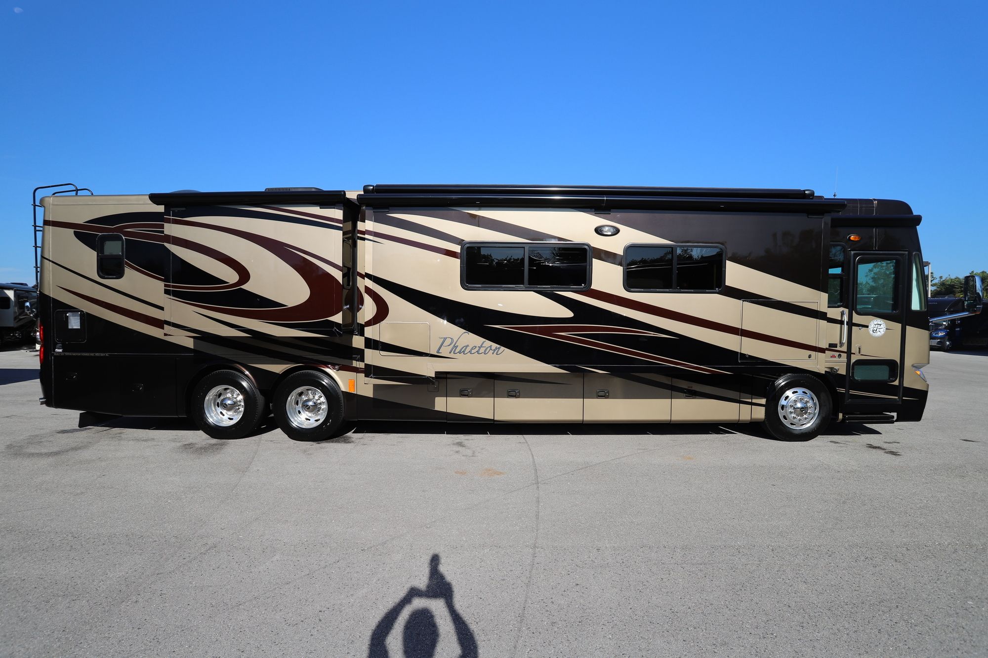 Used 2012 Tiffin Motor Homes Phaeton 42LH Class A  For Sale