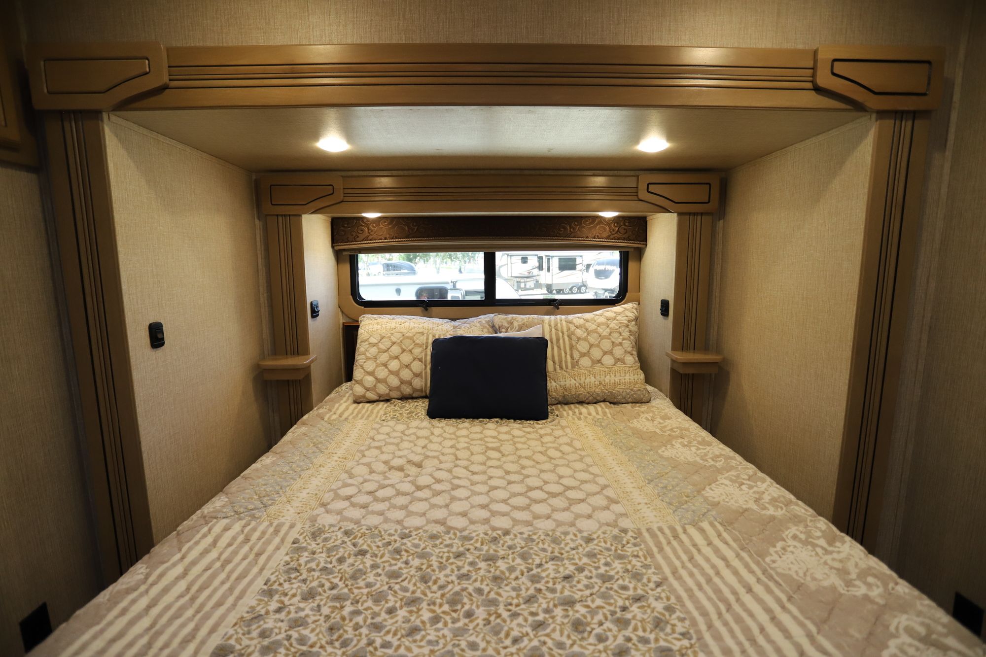 Used 2016 Crossroads Redwood 39MB Fifth Wheel  For Sale