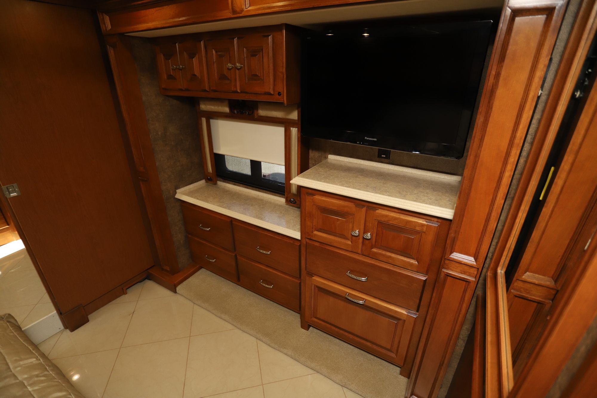 Used 2012 Tiffin Motor Homes Phaeton 42LH Class A  For Sale