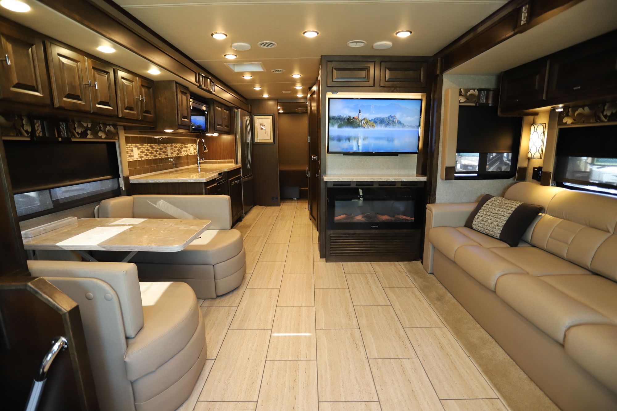 Used 2018 Tiffin Motor Homes Allegro 34PA Class A  For Sale