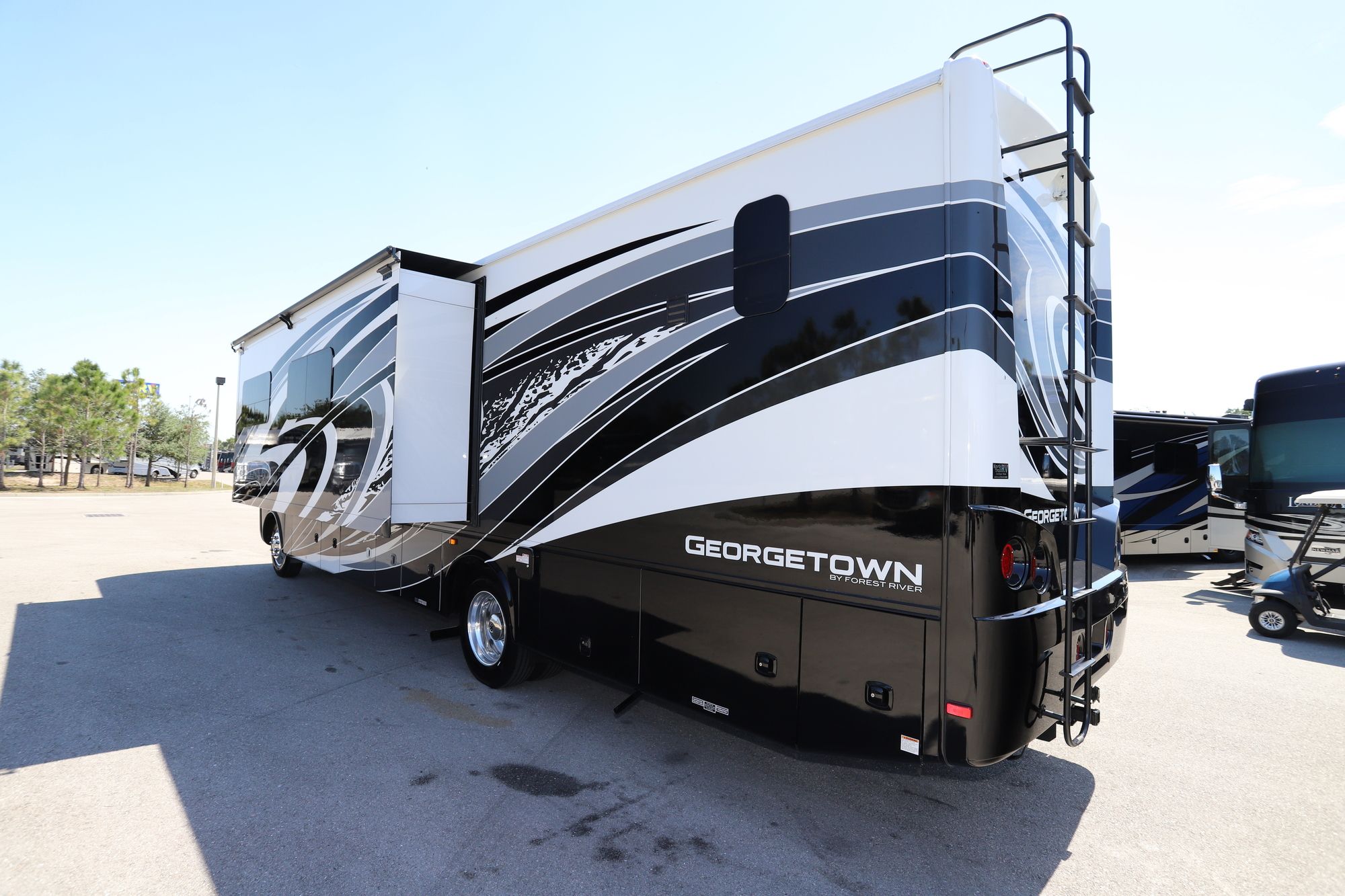 Used 2019 Forest River Georgetown  Xl 369DS Class A  For Sale