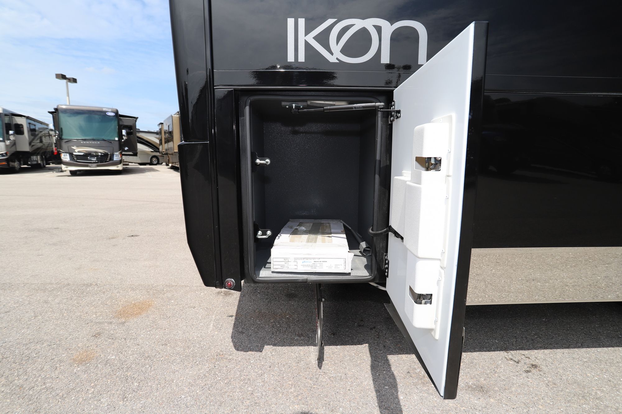 New 2020 Renegade Rv Ikon i4534RX Super C  For Sale