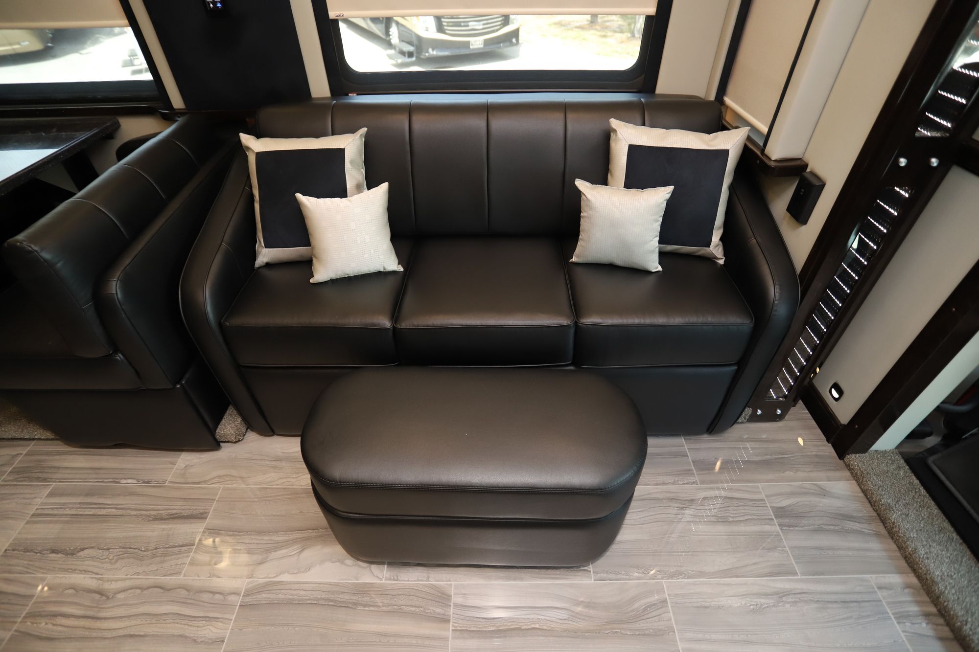 New 2020 Renegade Rv Ikon i4534RX Super C  For Sale