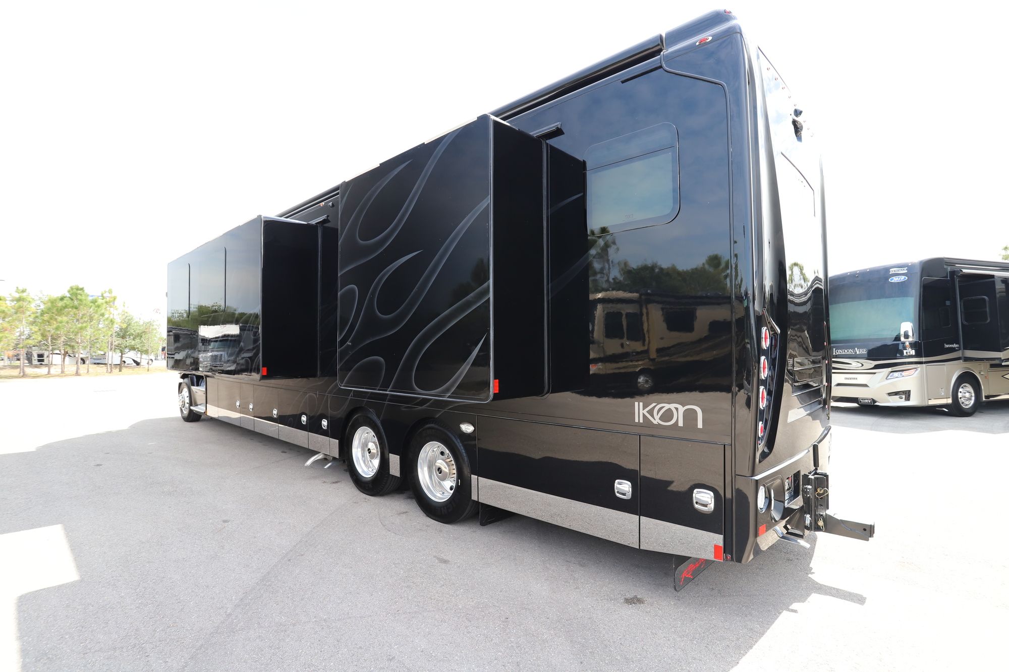 New 2020 Renegade Rv Ikon i4534RX Super C  For Sale