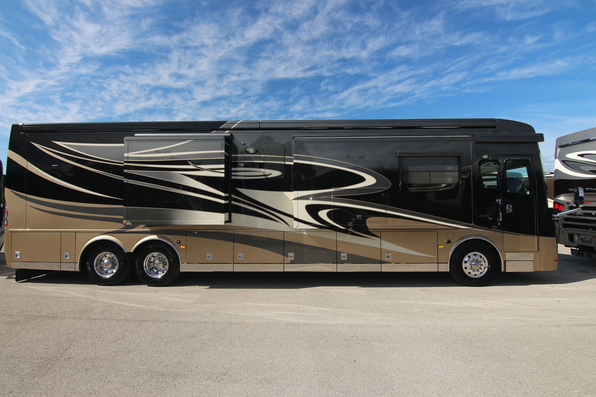 Used 2014 Newmar King Aire 4593 Class A  For Sale