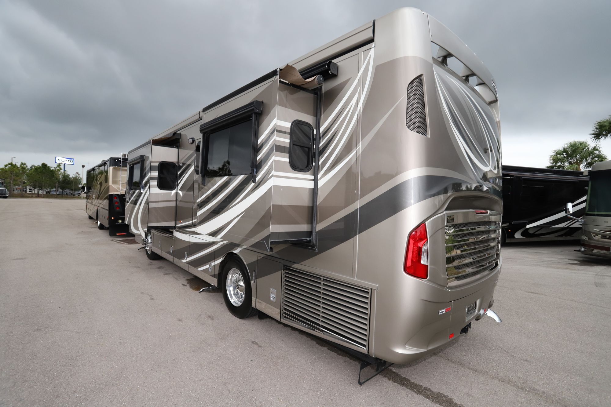 Used 2019 Newmar New Aire 3343 Class A  For Sale