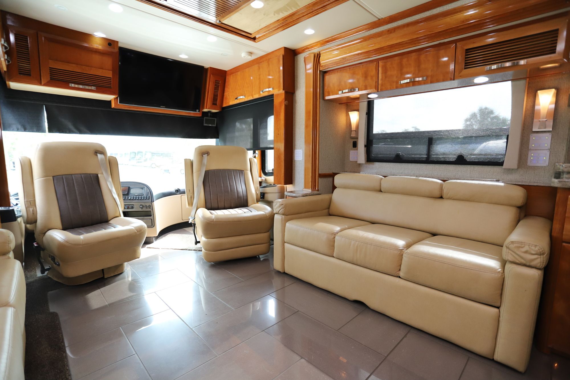 Used 2013 Newmar King Aire 4584 Class A  For Sale