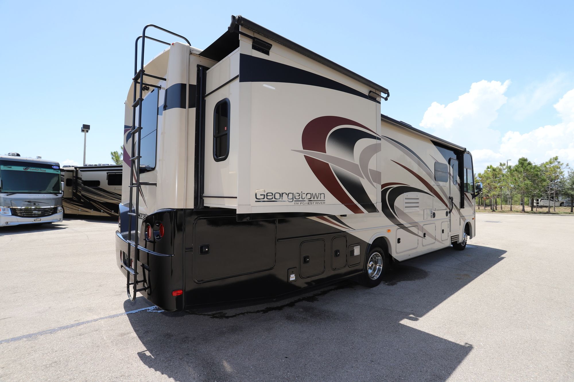 Used 2018 Forest River Georgetown 31LS Class A  For Sale