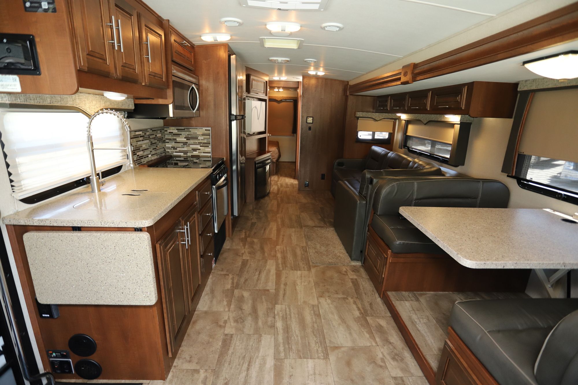 Used 2018 Forest River Georgetown 31LS Class A  For Sale