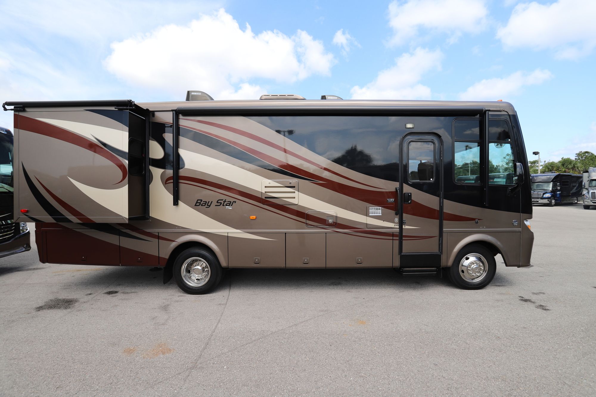 Used 2013 Newmar Bay Star 2901 Class A  For Sale