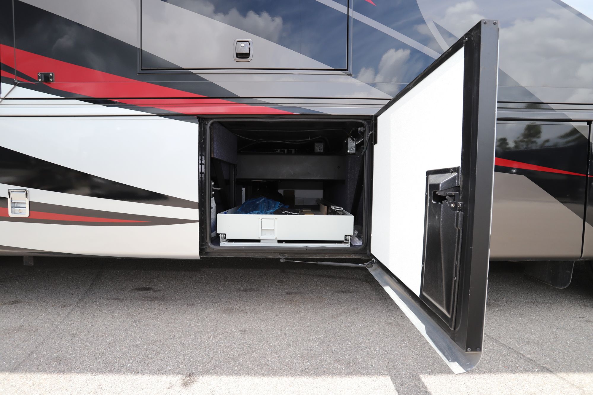 Used 2019 Newmar Ventana 4037 Class A  For Sale