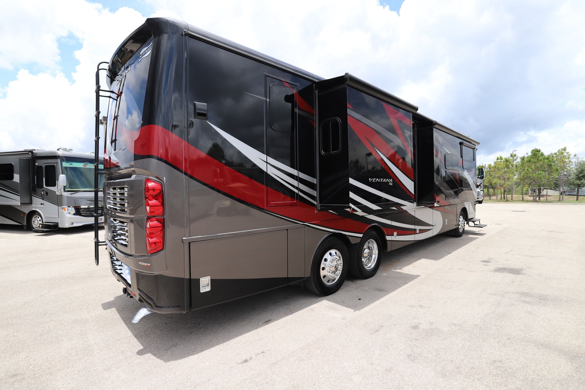 Used 2019 Newmar Ventana 4037 Class A  For Sale