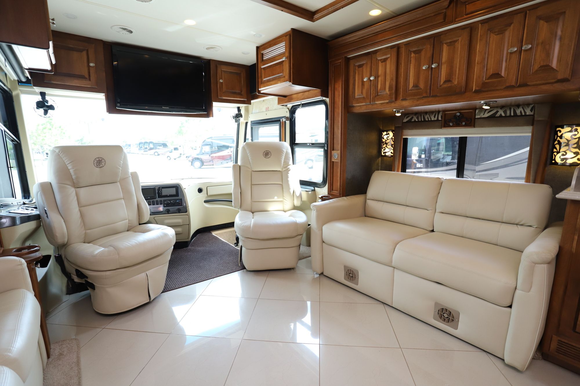 Used 2011 Tiffin Motor Homes Phaeton 36QSH Class A  For Sale