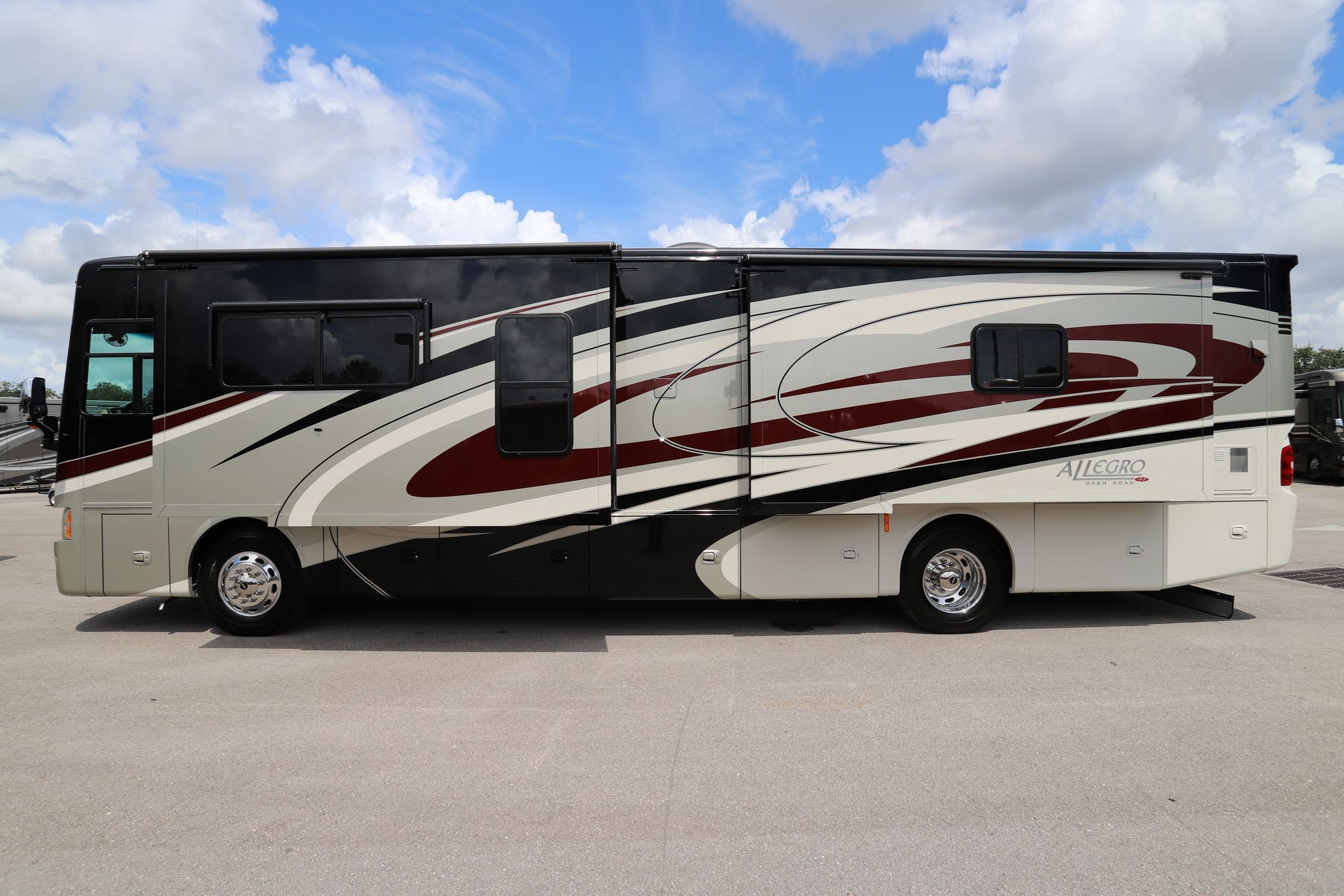 Used 2015 Tiffin Motor Homes Allegro Red 37PA Class A  For Sale