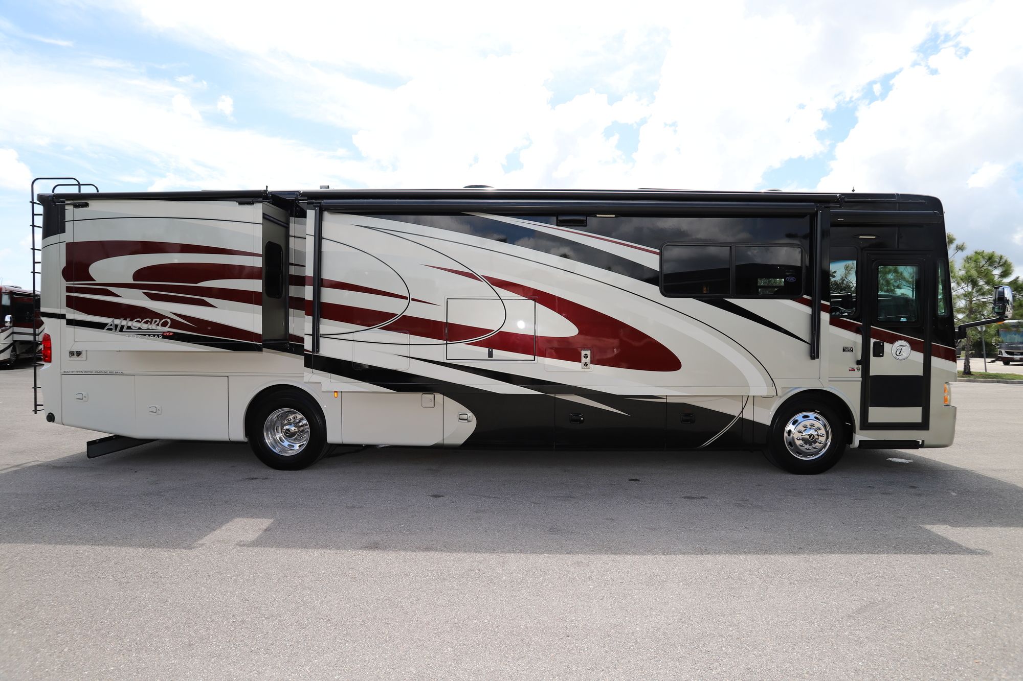 Used 2015 Tiffin Motor Homes Allegro Red 37PA Class A  For Sale