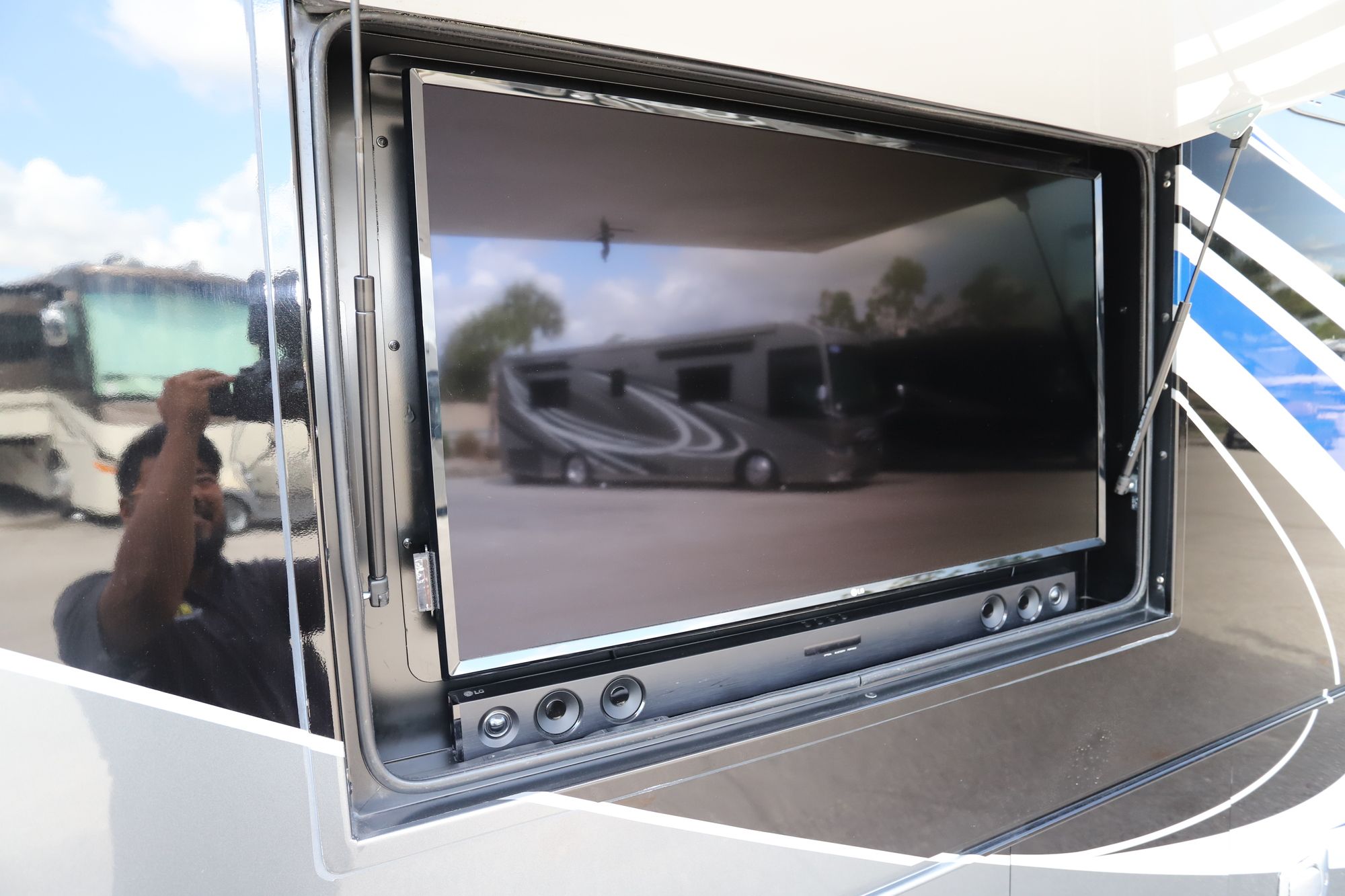 Used 2018 Tiffin Motor Homes Allegro Bus 37AP Class A  For Sale