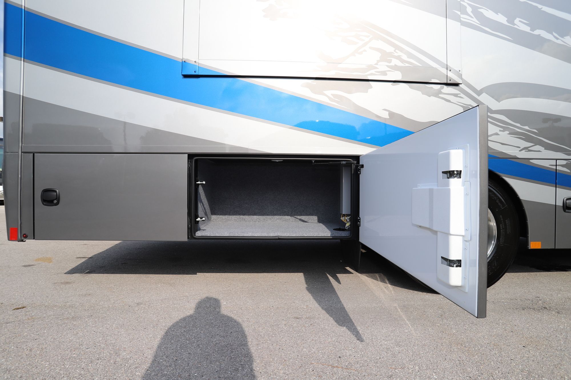 New 2021 Renegade Rv Valencia 38RB Super C  For Sale
