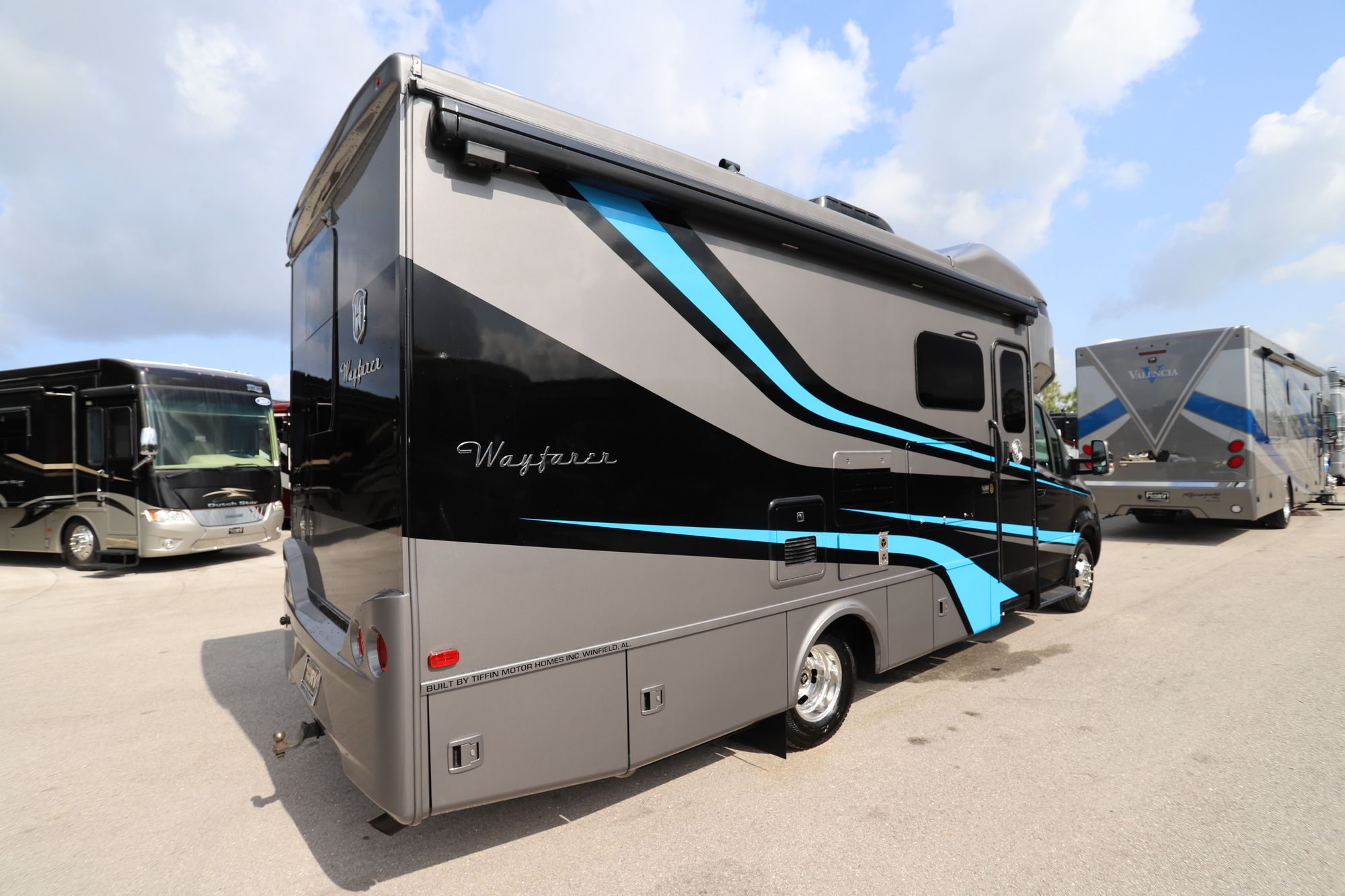 New 2020 Tiffin Motor Homes Wayfarer 25RW Class C  For Sale