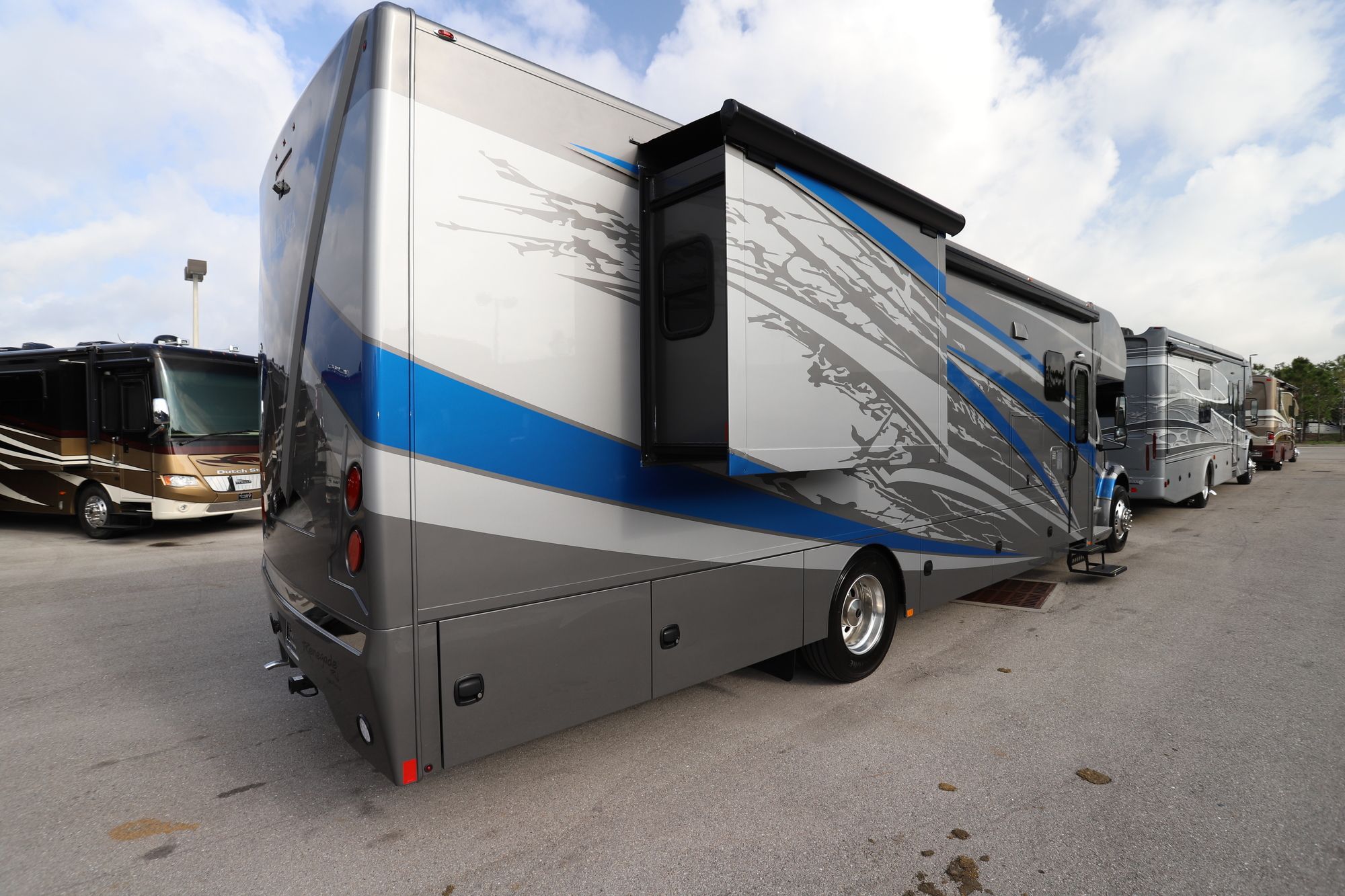 New 2021 Renegade Rv Valencia 38RB Super C  For Sale