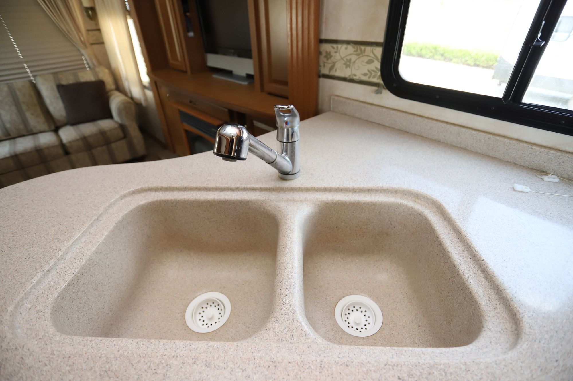 Used 2008 Glendale Titanium 32E37SA Fifth Wheel  For Sale