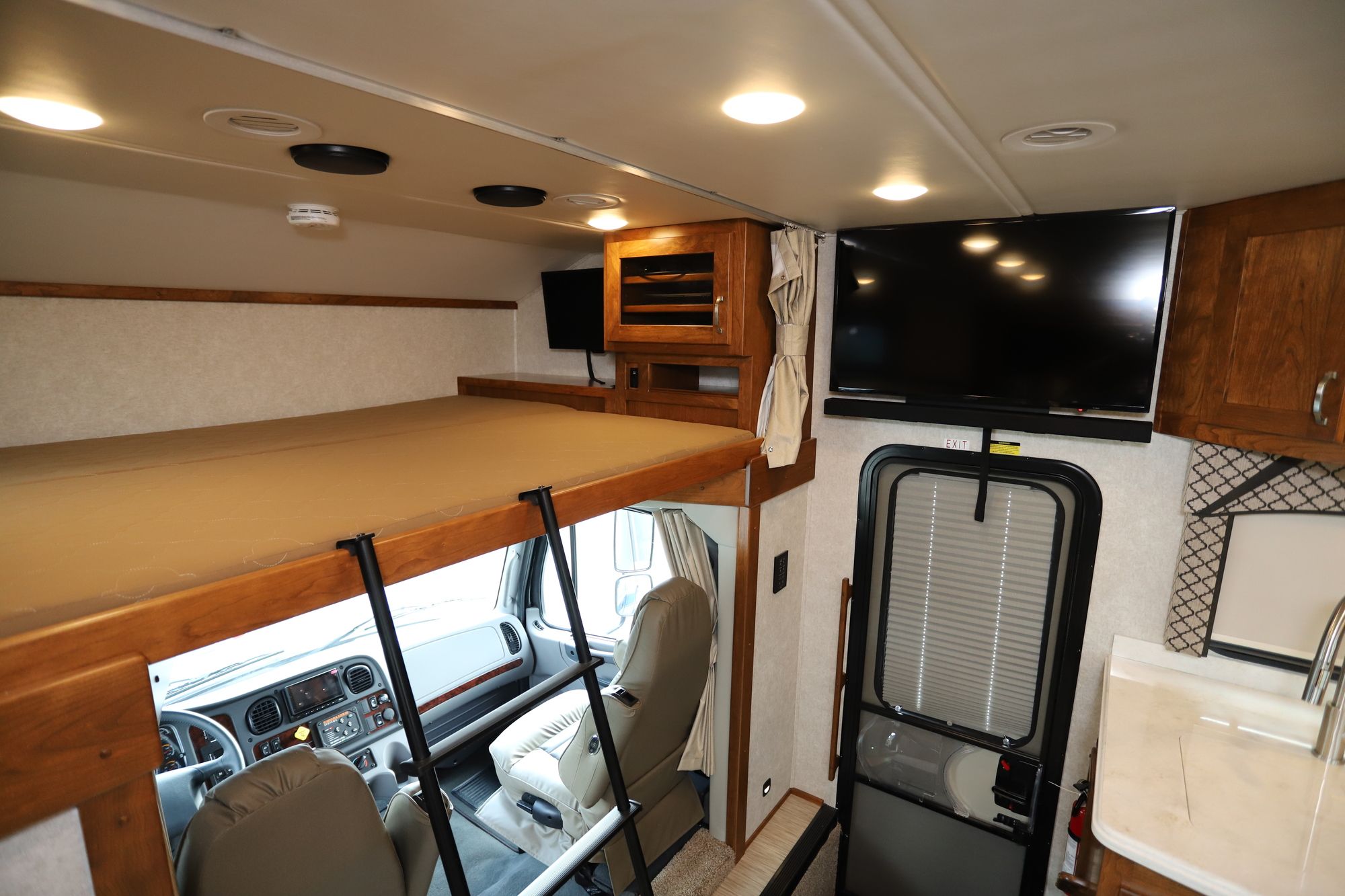 New 2021 Renegade Rv Valencia 38RB Super C  For Sale