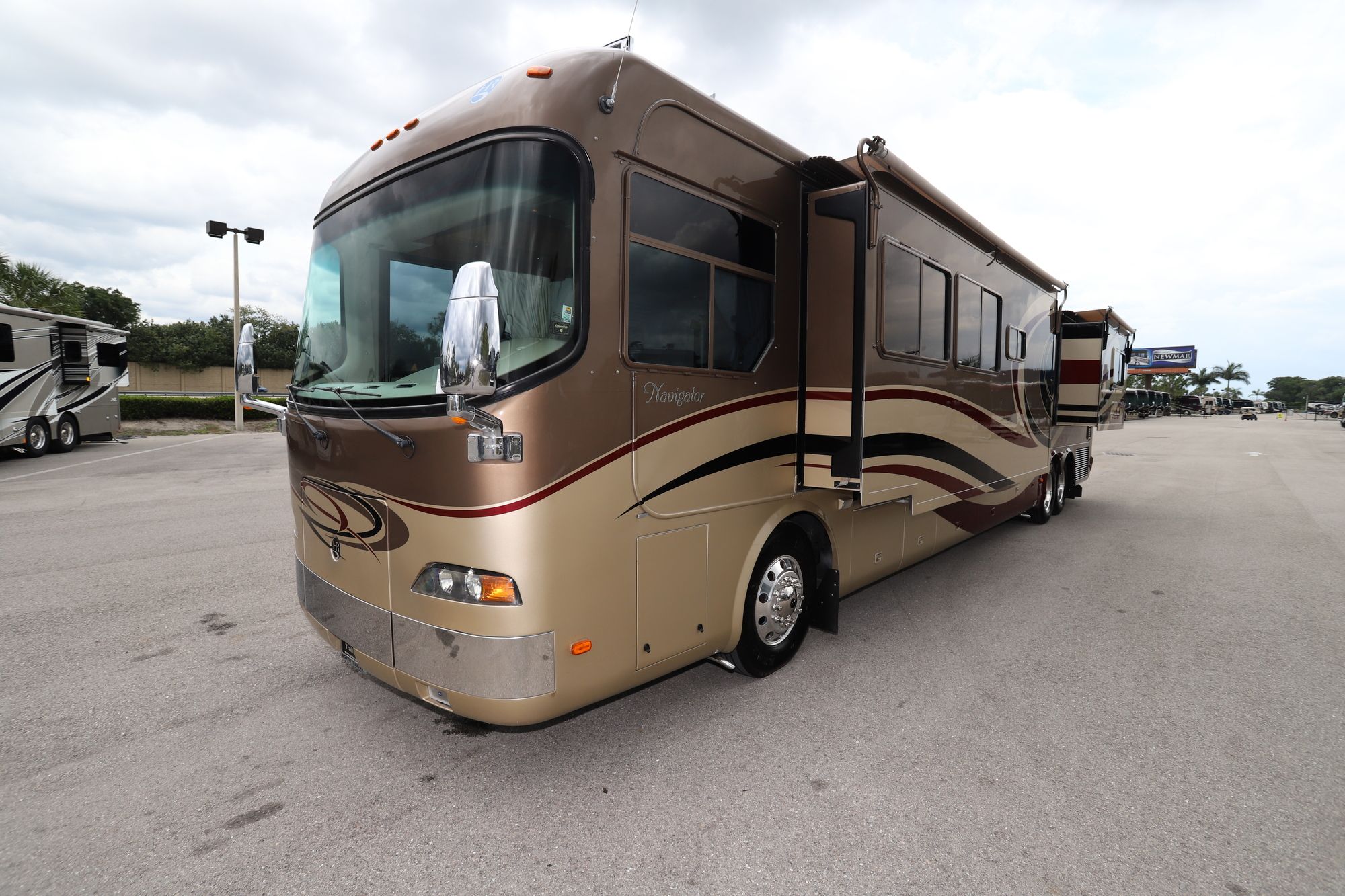 Used 2002 Holiday Rambler Navigator 45DCDS Class A  For Sale