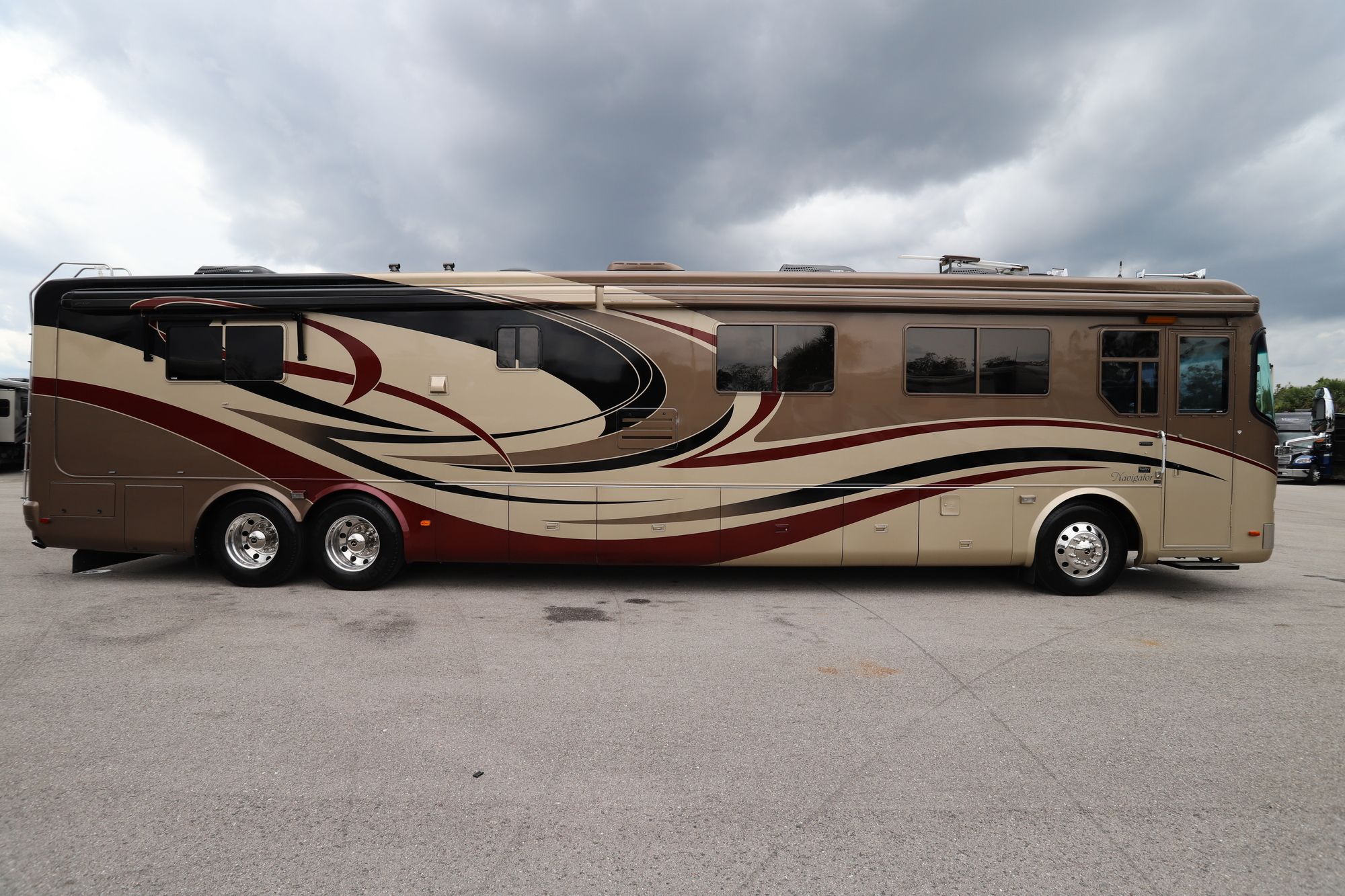 Used 2002 Holiday Rambler Navigator 45DCDS Class A  For Sale