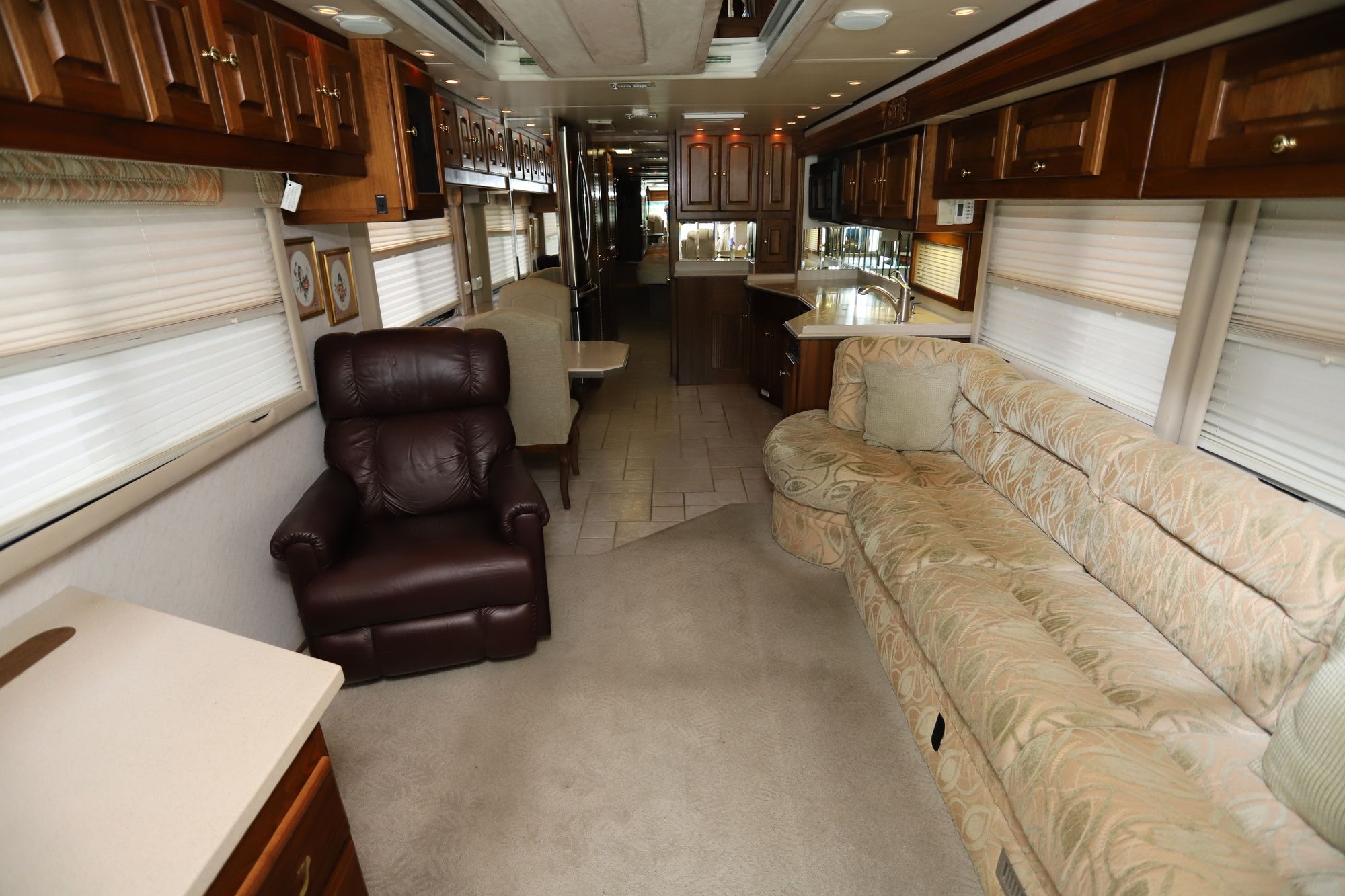 Used 2002 Holiday Rambler Navigator 45DCDS Class A  For Sale