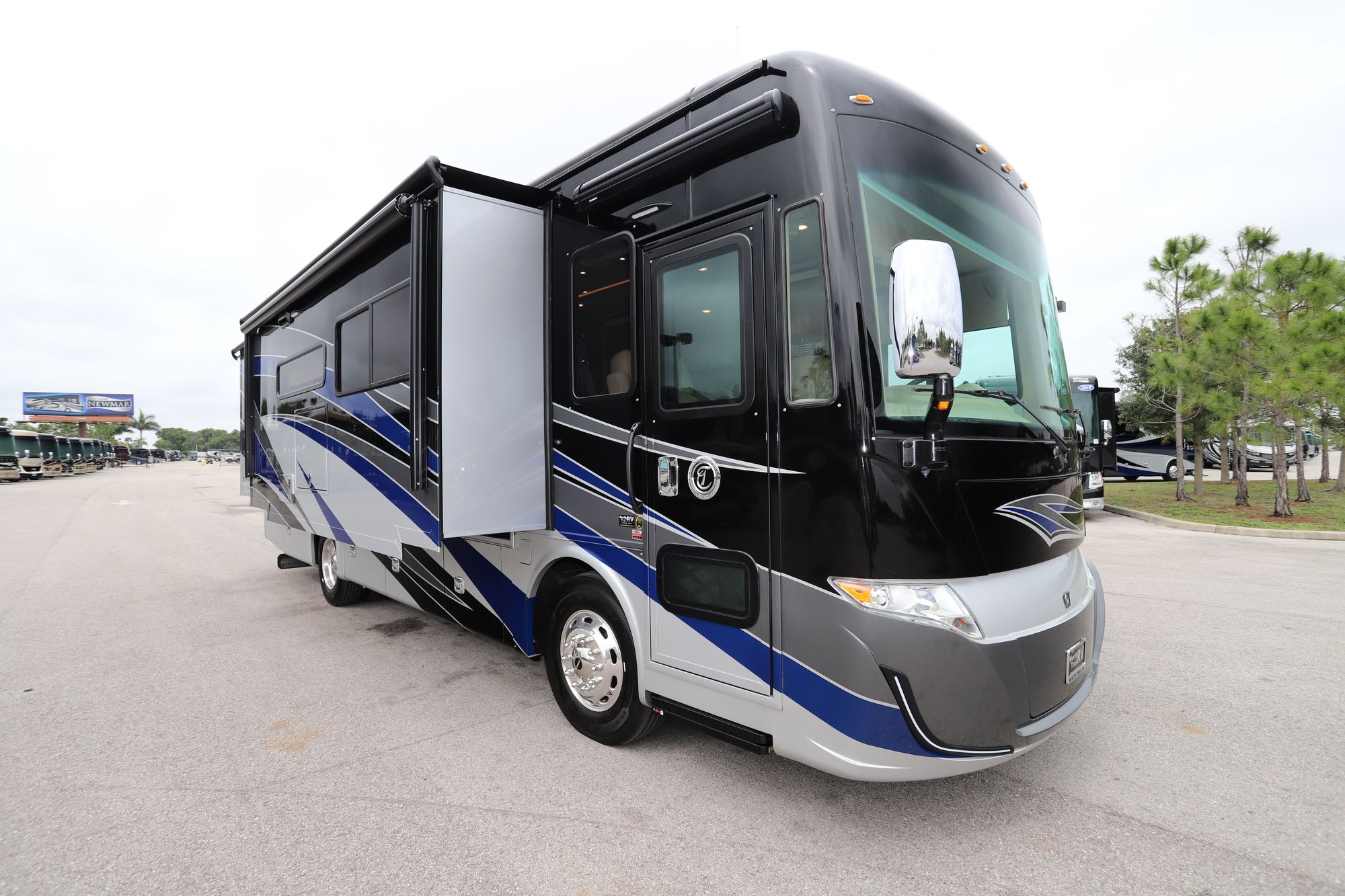 Used 2020 Tiffin Motor Homes Allegro Red 33AA Class A  For Sale