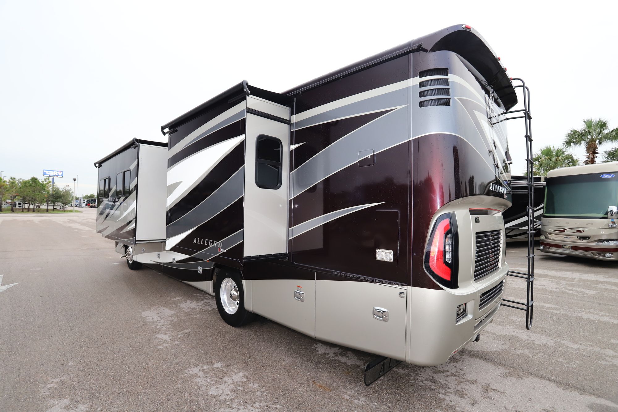 Used 2018 Tiffin Motor Homes Allegro Red 37BA Class A  For Sale