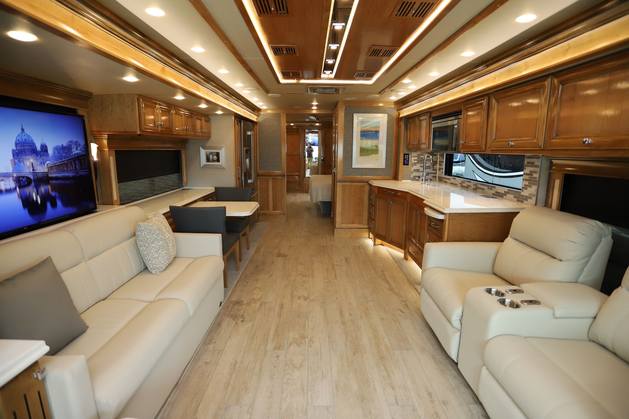 New 2020 Tiffin Motor Homes Phaeton 40IH Class A  For Sale