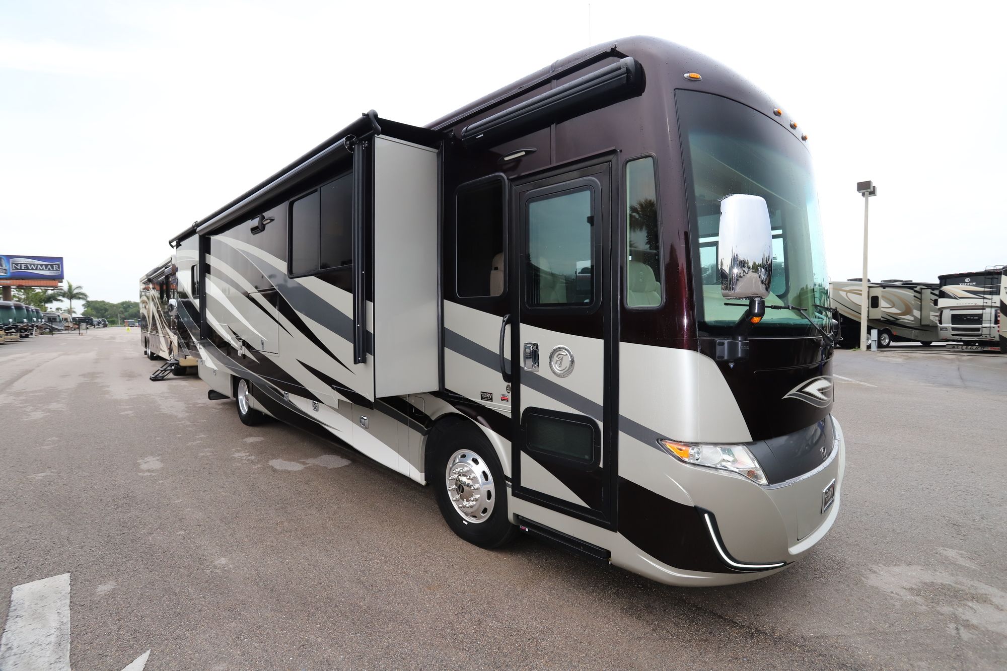 Used 2018 Tiffin Motor Homes Allegro Red 37BA Class A  For Sale