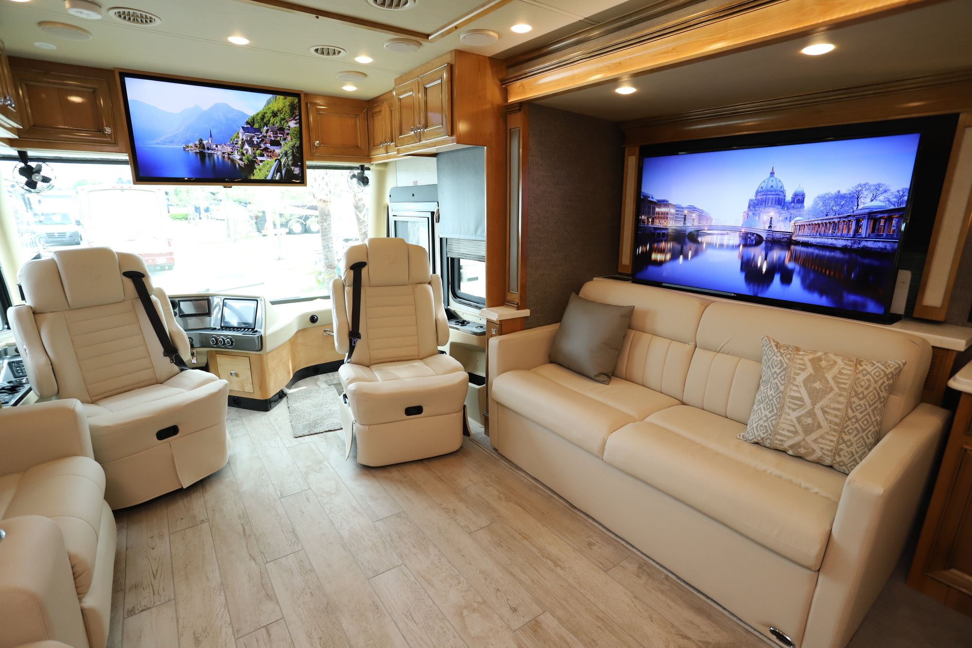 New 2020 Tiffin Motor Homes Phaeton 40IH Class A  For Sale