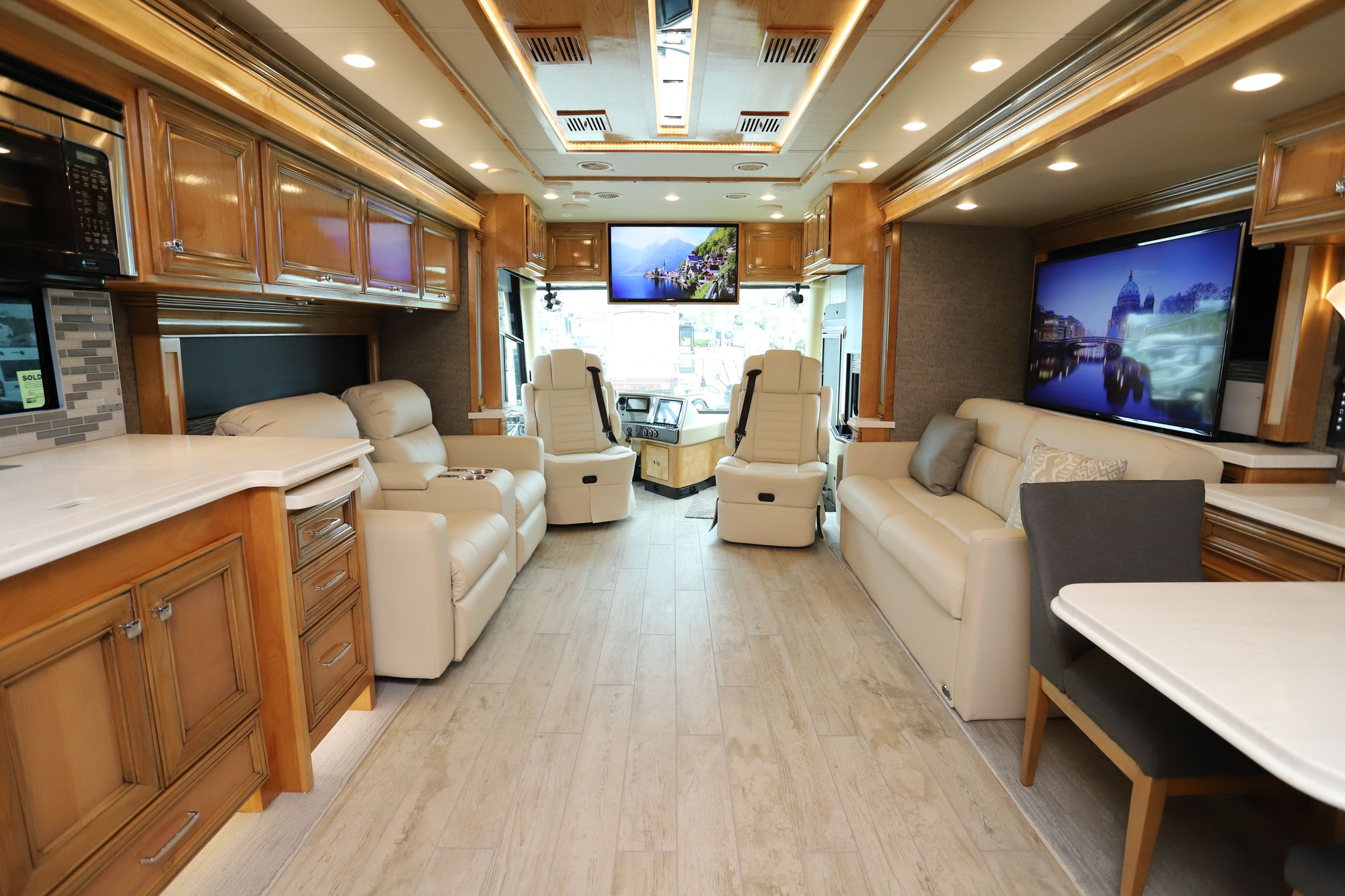 New 2020 Tiffin Motor Homes Phaeton 40IH Class A  For Sale