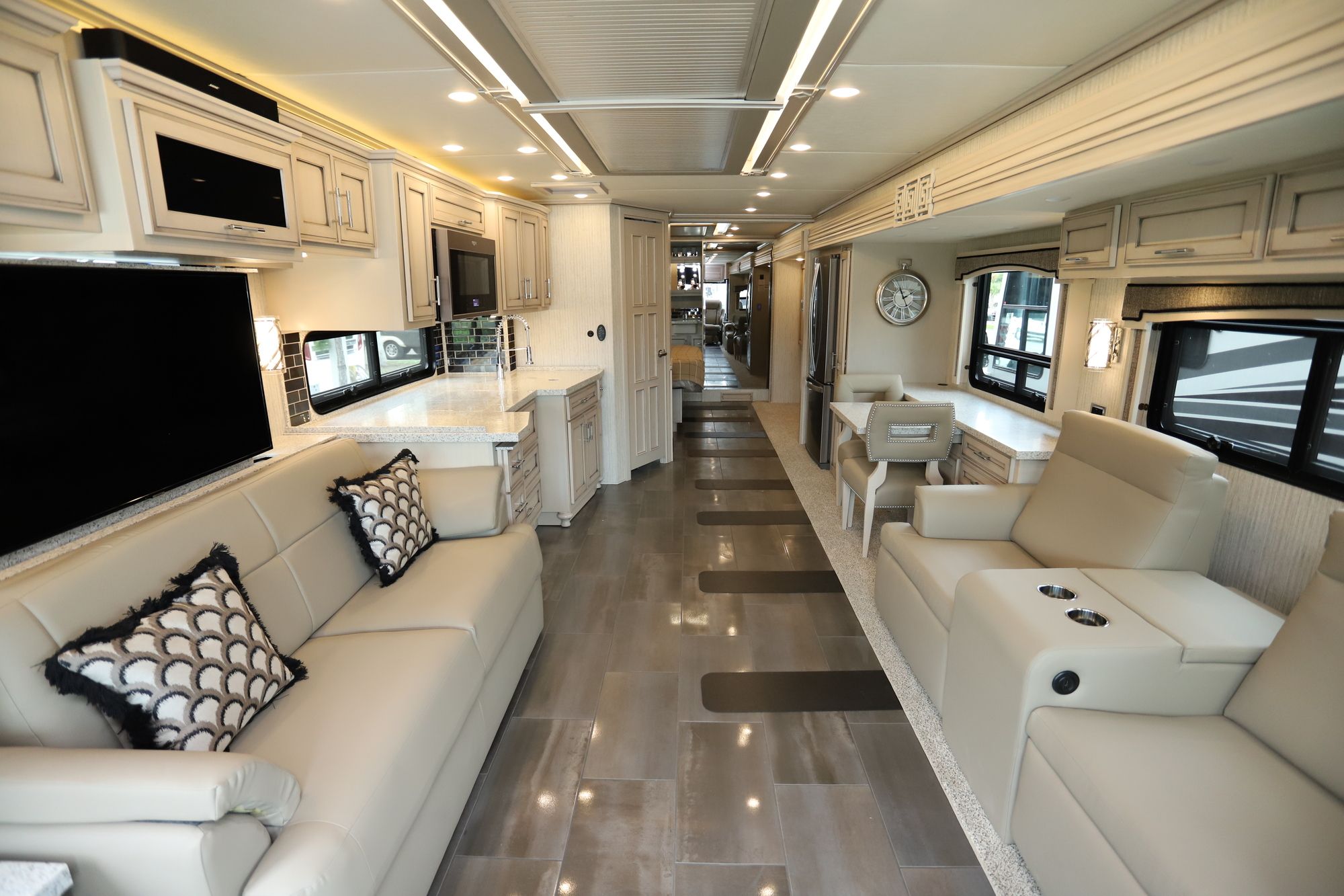 New 2020 Newmar Ventana 4037 Class A  For Sale