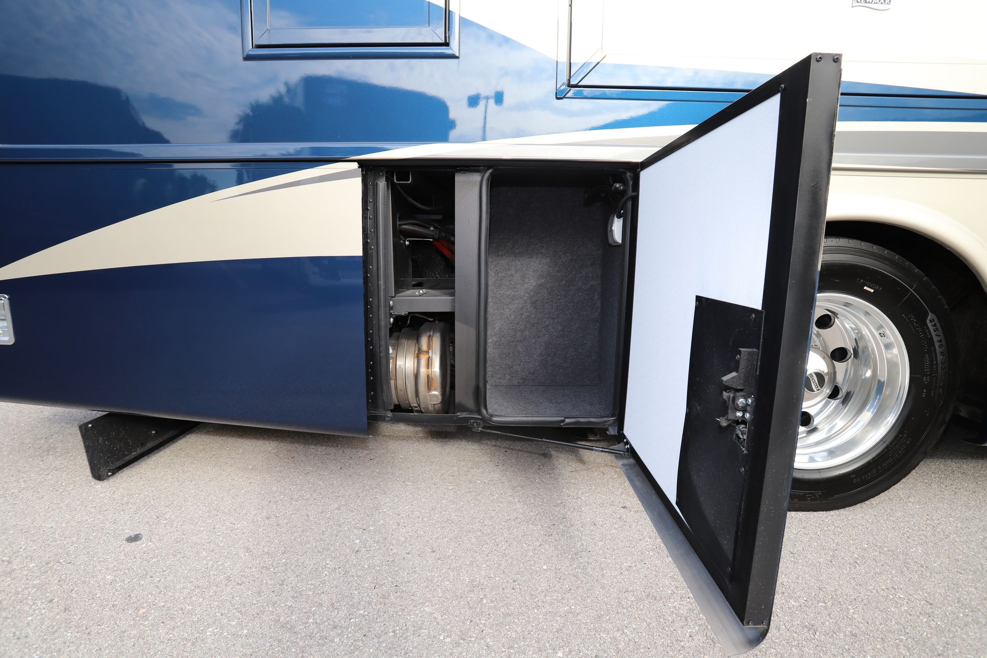 New 2020 Newmar Ventana 3709 Class A  For Sale