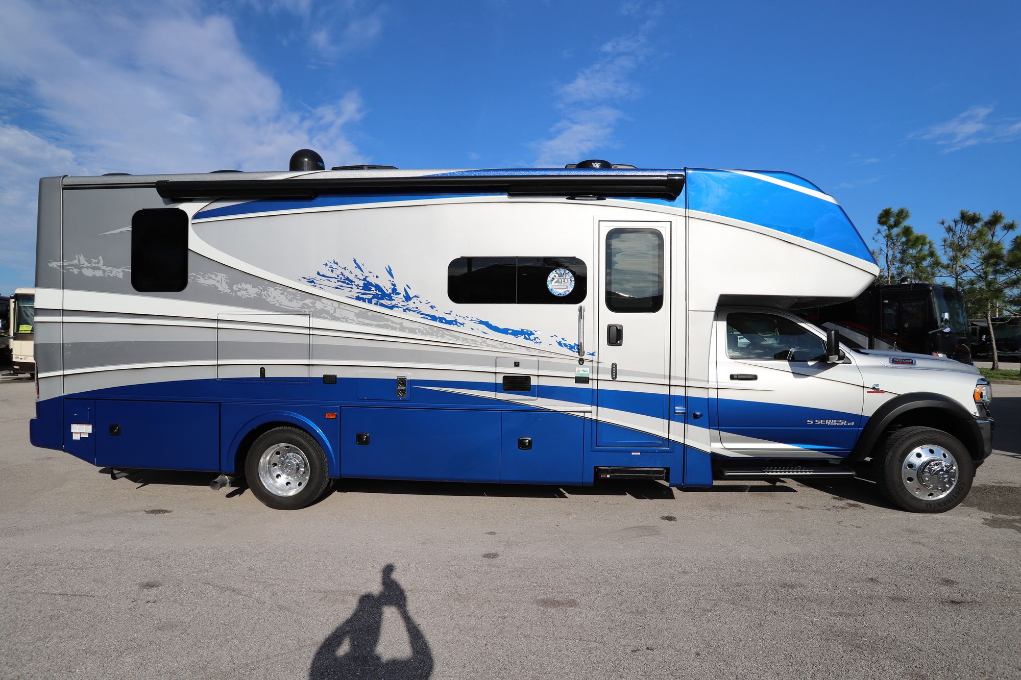 New 2021 Dynamax Isata 5 30FW Class C  For Sale