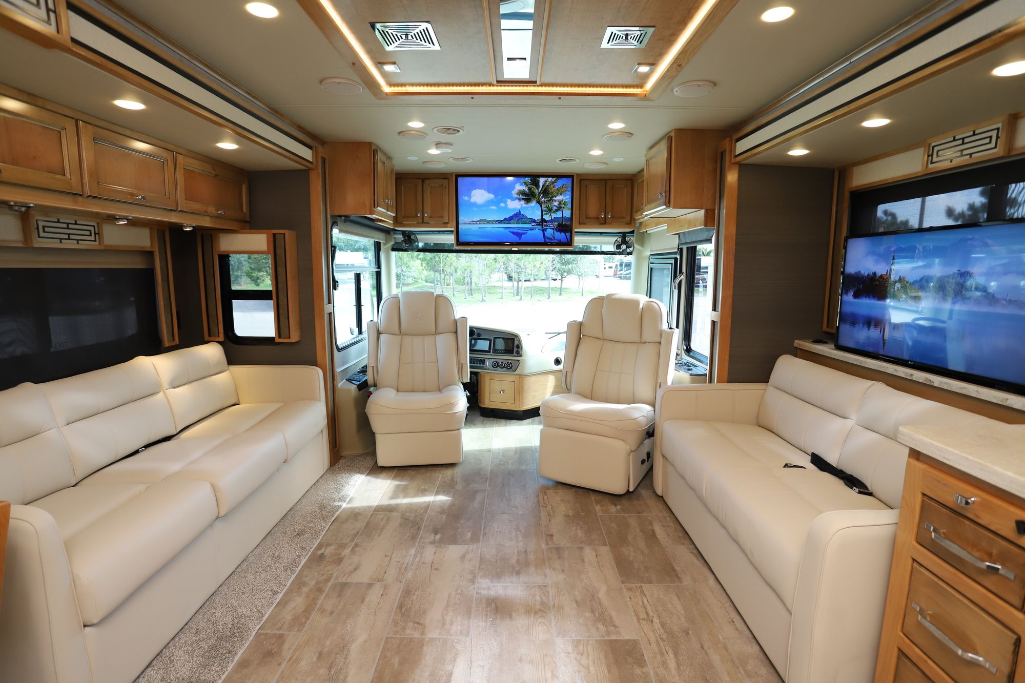 New 2020 Tiffin Motor Homes Allegro Red 37BA Class A  For Sale